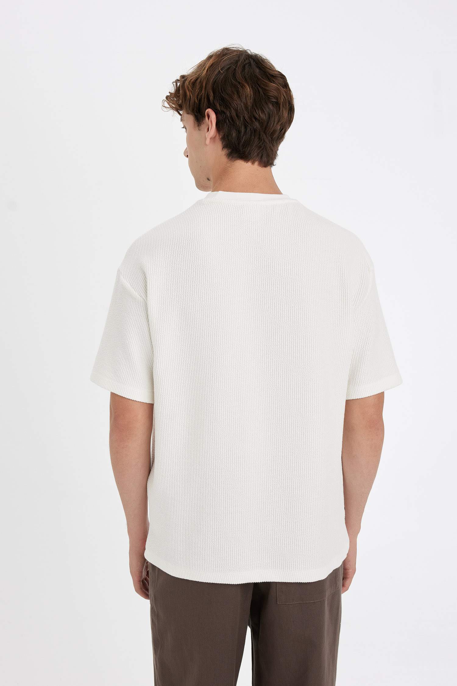 Boxy Fit Bisiklet Yaka Kısa Kollu Basic Düz Tişört