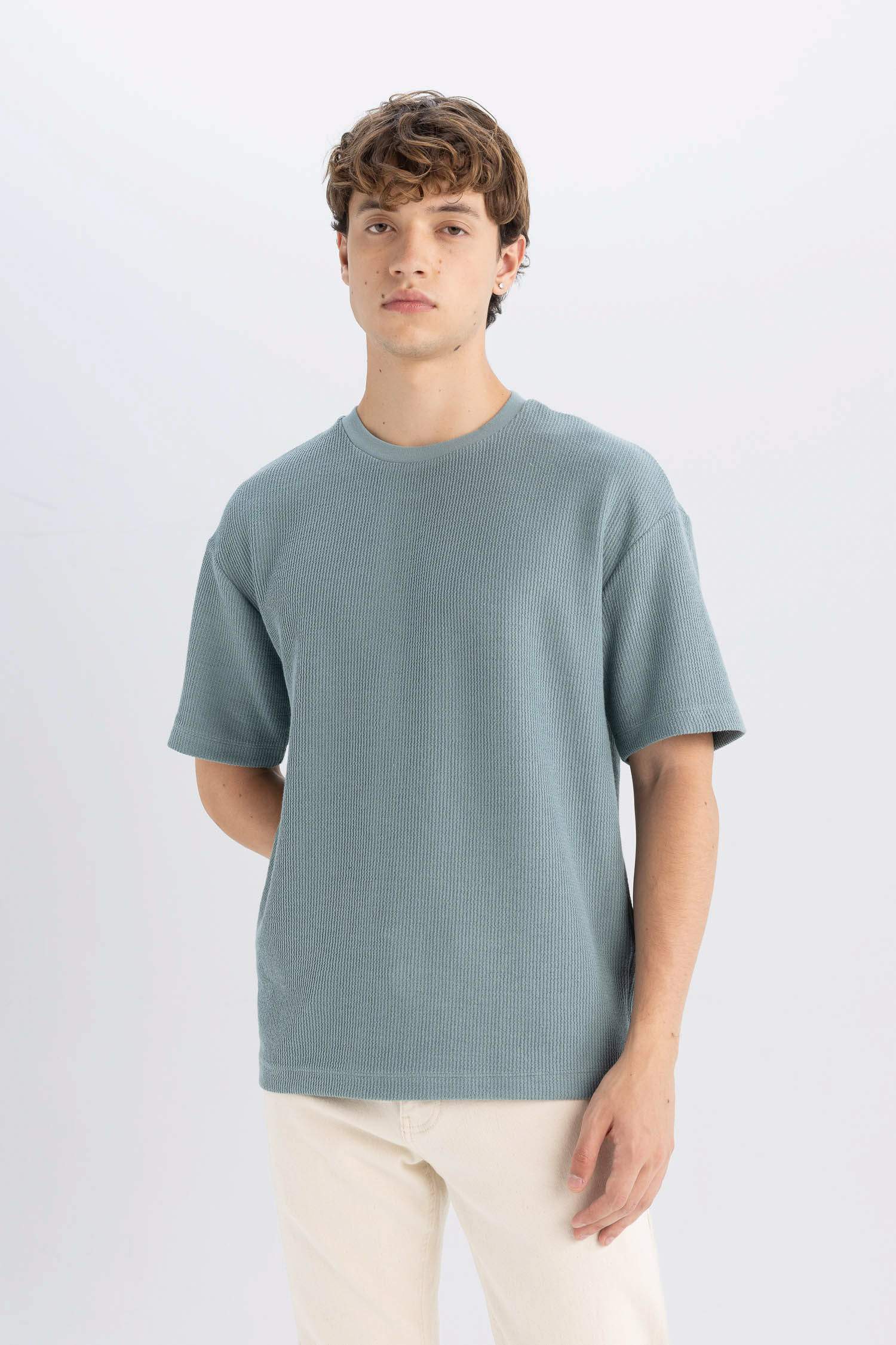 تيشيرت نص ردن اوفر سايز بياخة مستديرة