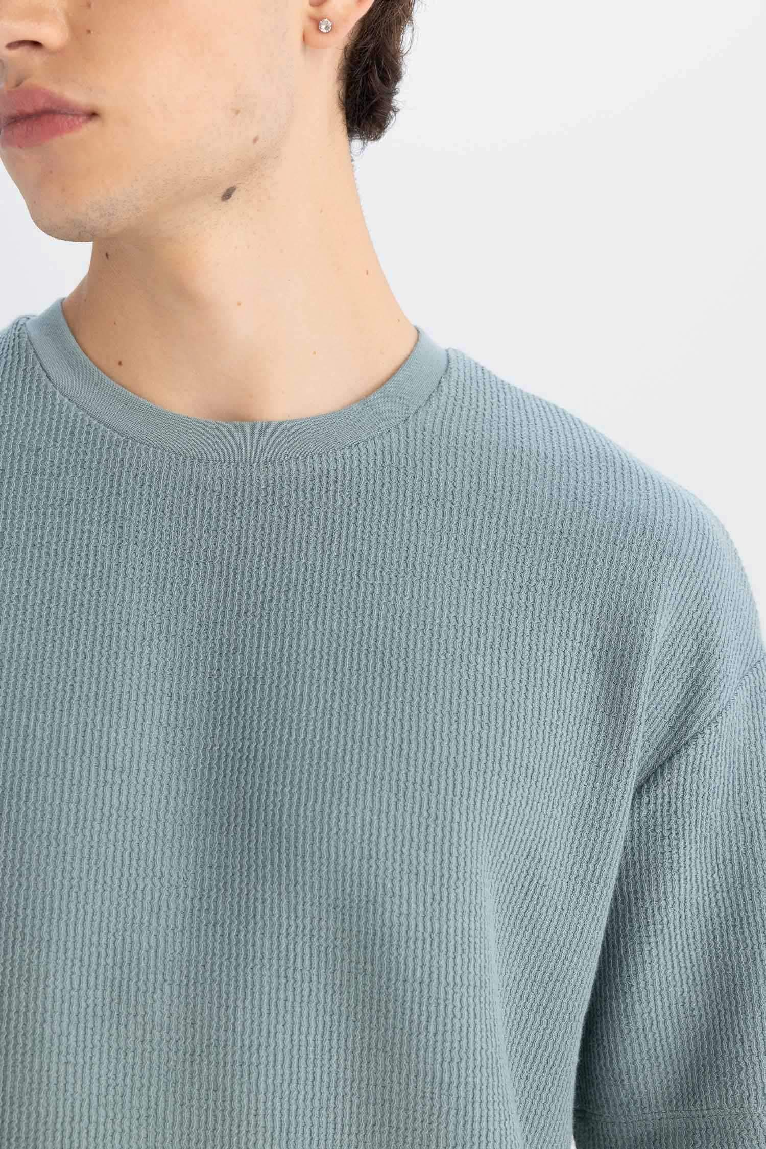 تيشيرت نص ردن اوفر سايز بياخة مستديرة