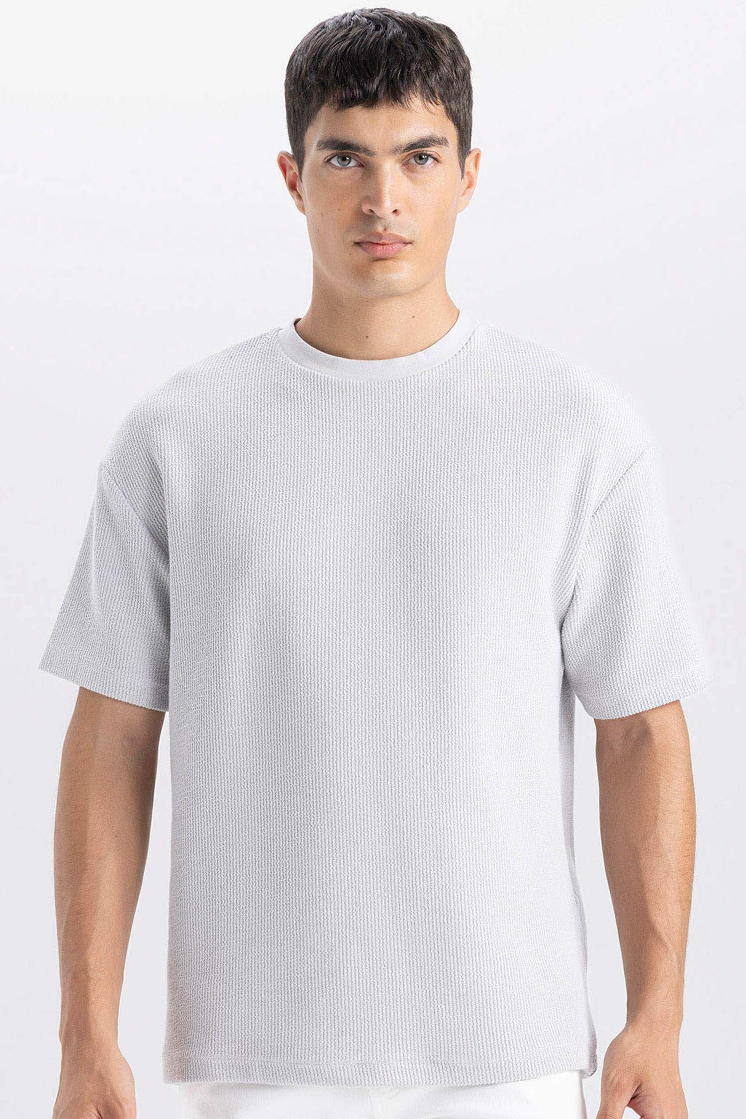 تي شيرت نص ردن أوفر سايز بياخة مستديرة