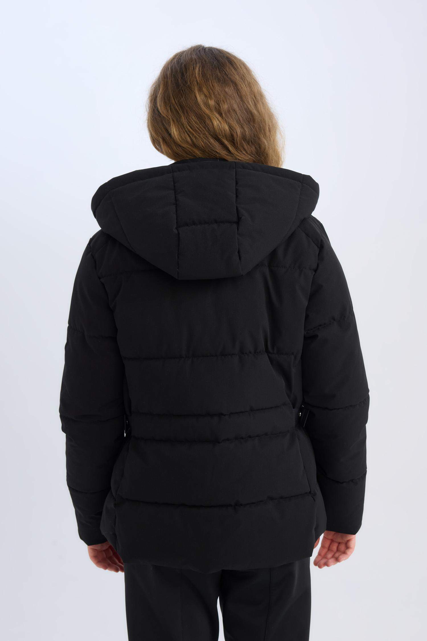 бас киімді Пальто