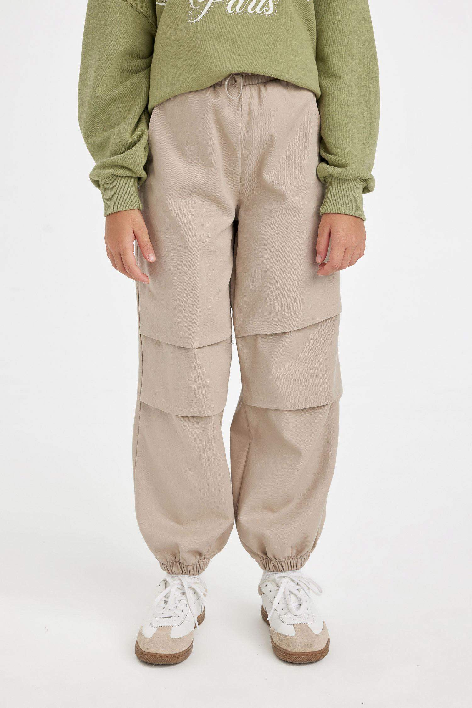 Kız Çocuk Beli ve Paçası Lastikli Cepli Pamuklu Paraşüt Pantolon