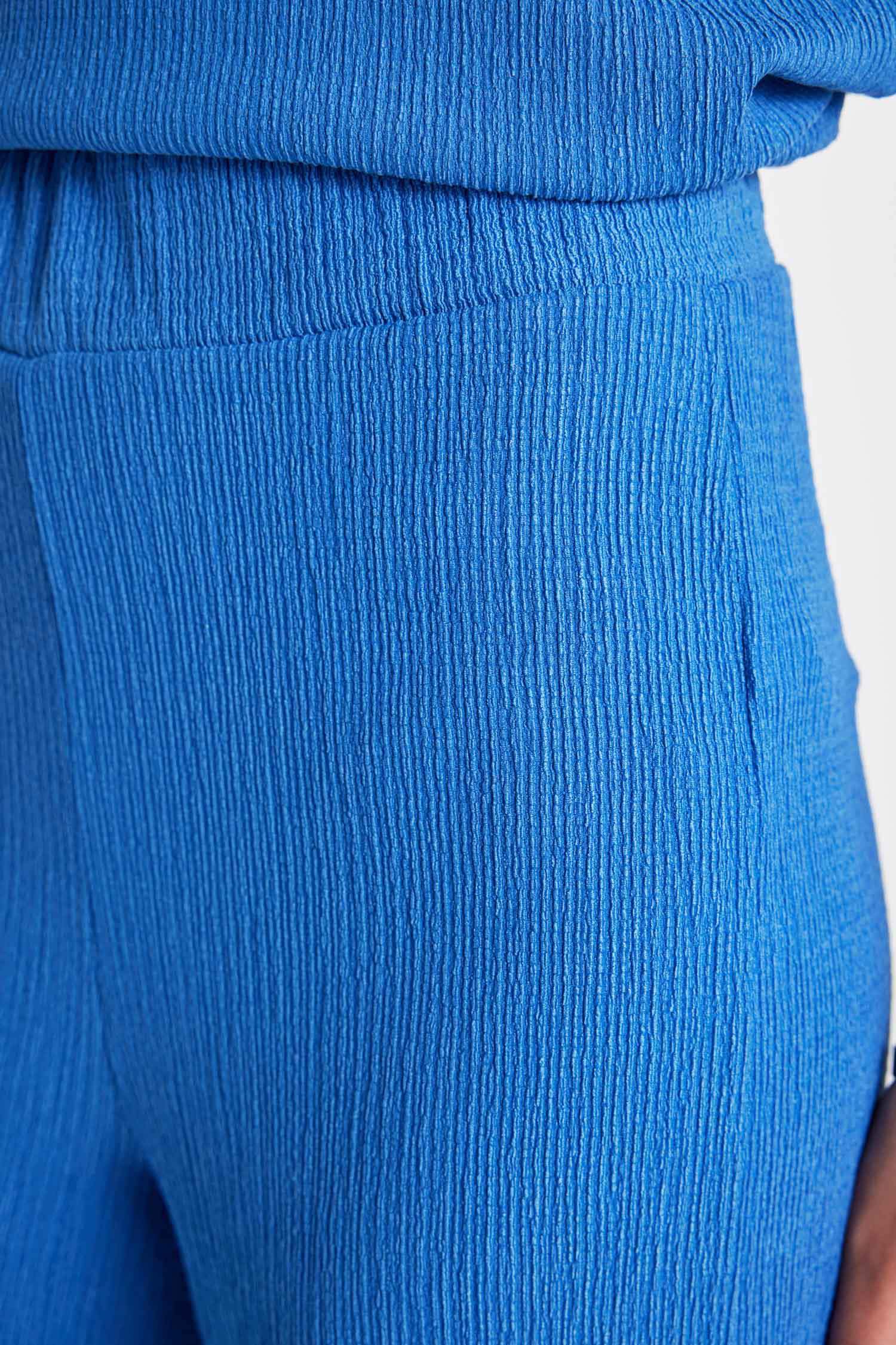 Wide Leg Straight Crop Trousers