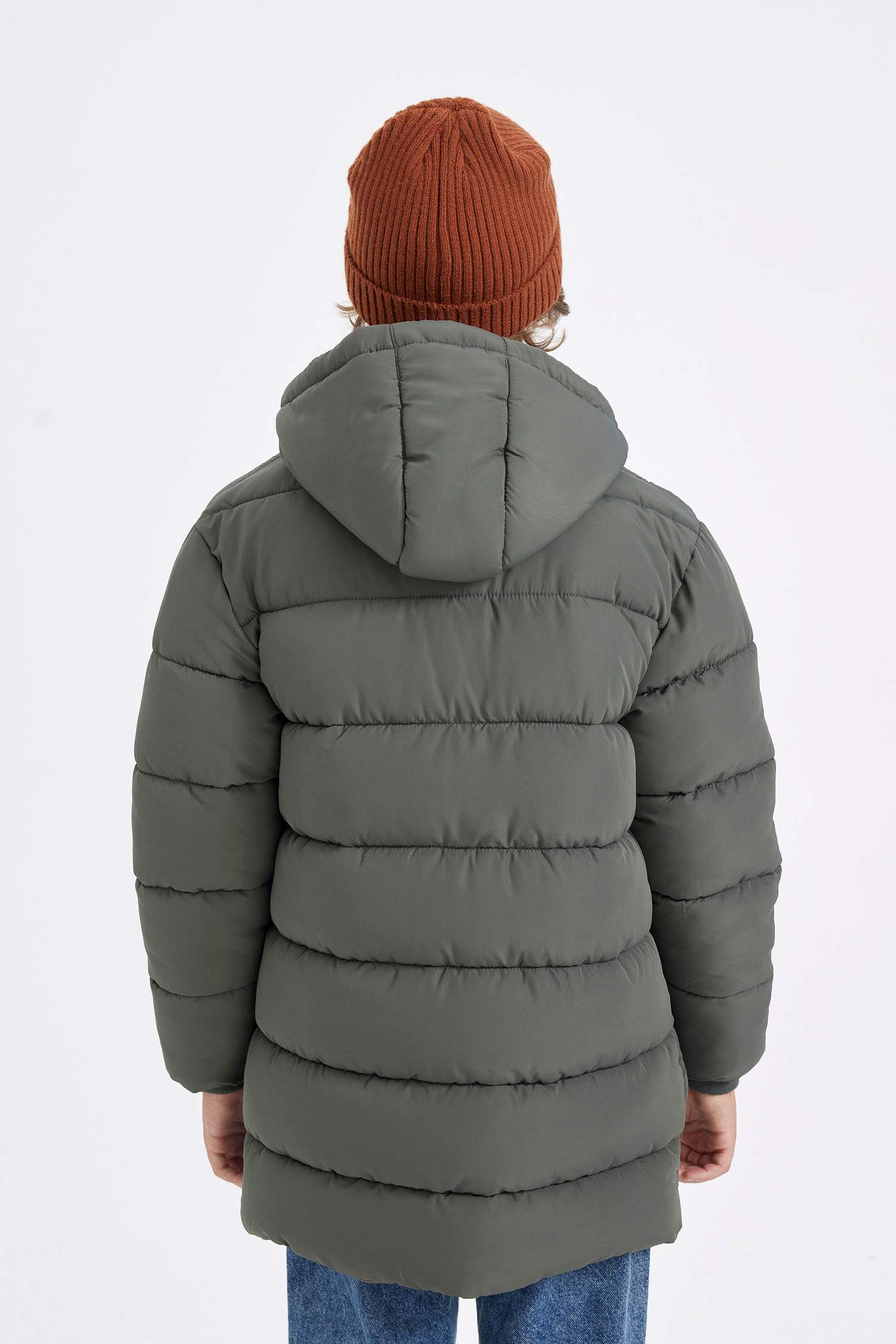 Erkek Çocuk Su İtici Kapüşonlu Fermuarlı Çıtçıt Kapamalı Cepli Şişme Parka