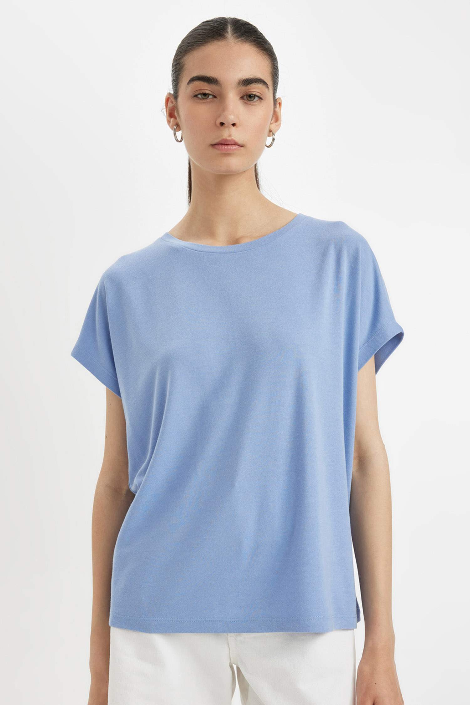 تيشيرت نص ردن منسوج بياخة مستديرة