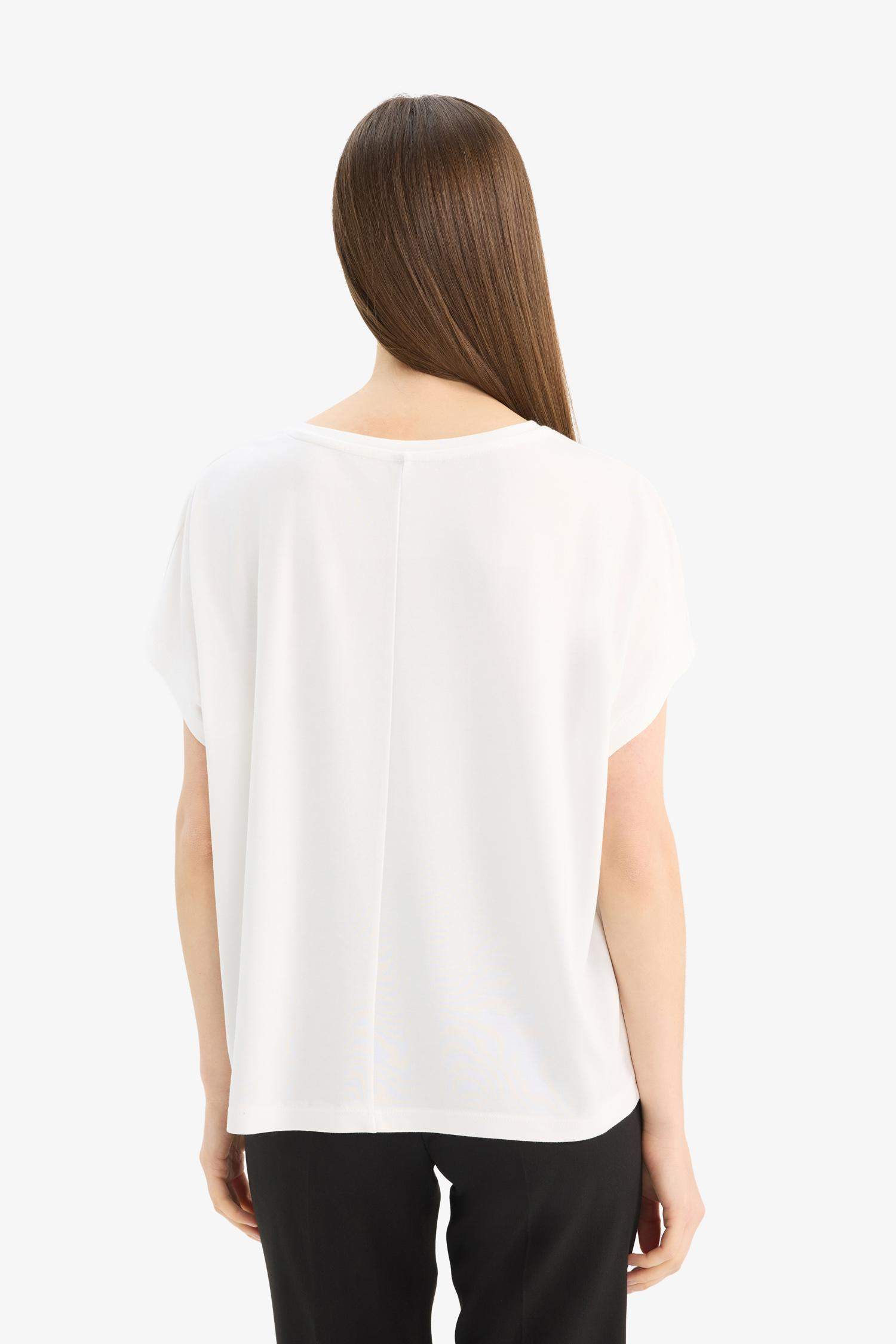 تيشيرت نص كم منسوج برقبة مستديرة