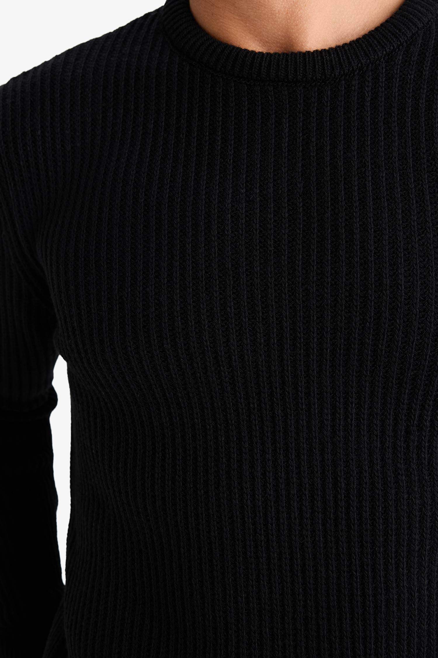 Standard Fit Crew Neck Knitwear Pullover
