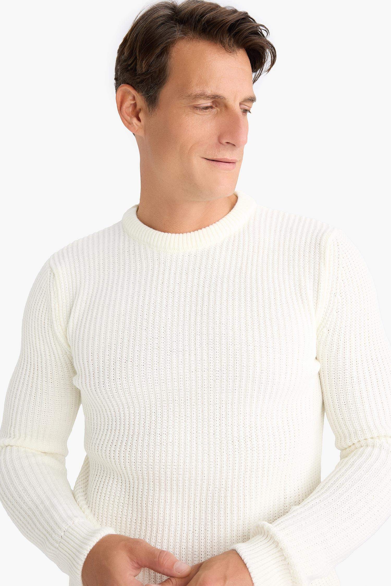 Standart Fit Bisiklet Yaka Triko Kazak