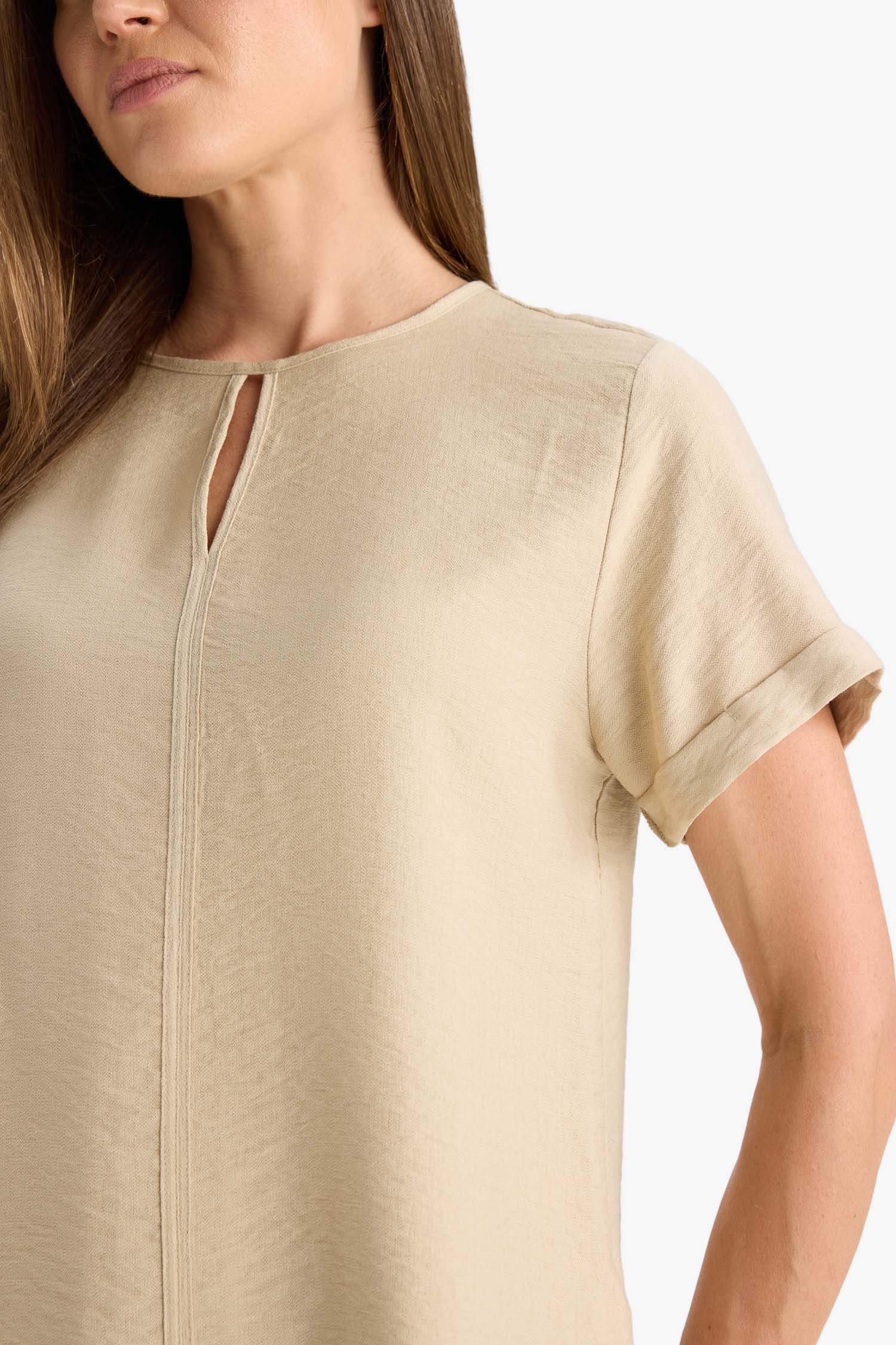 Regular Fit Round Collar Short Sleeve Blouse