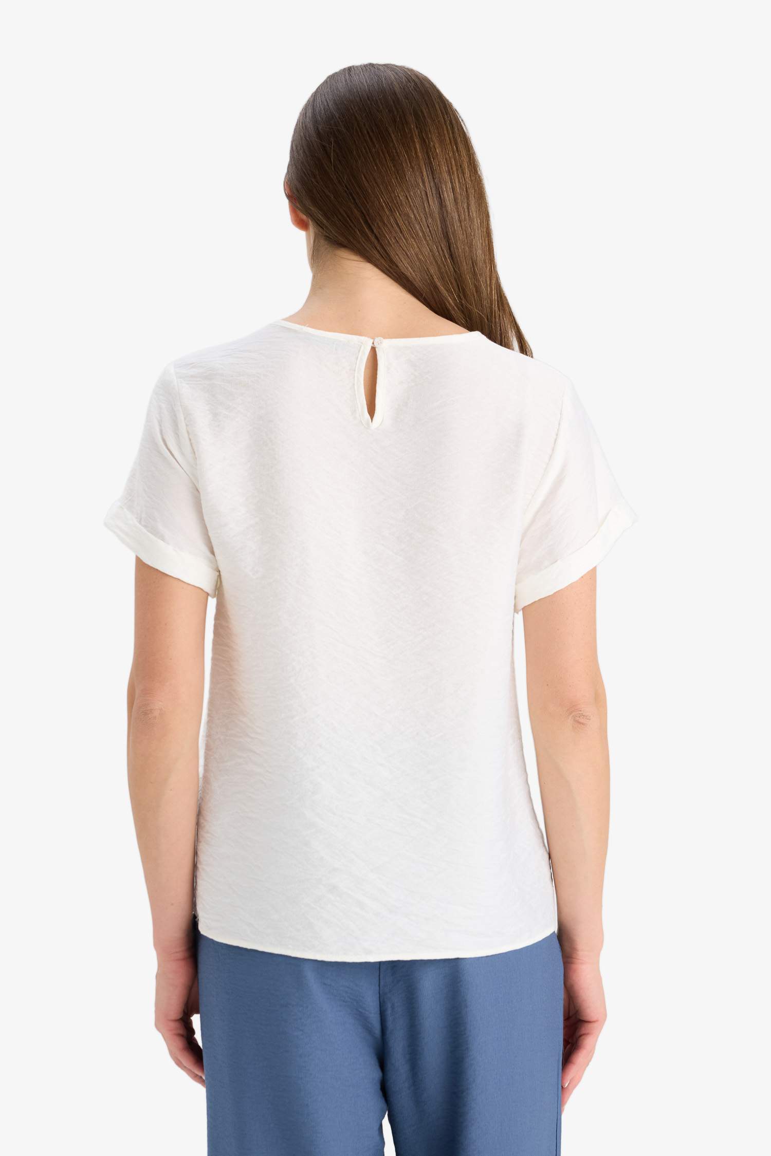 Regular Fit Yuvarlak Yaka Kısa Kollu Bluz