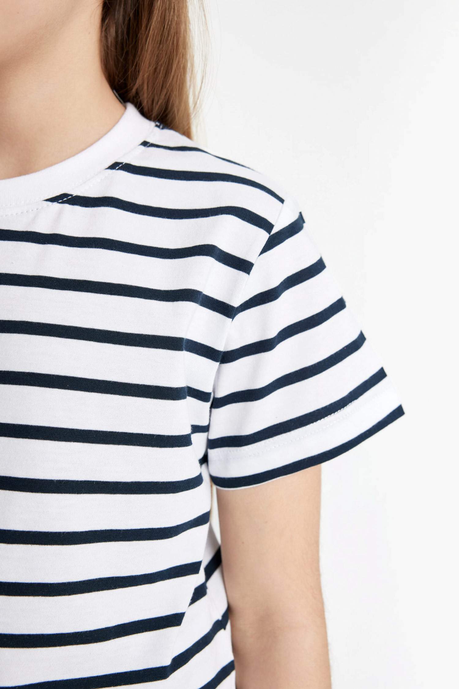 Girl Striped Short Sleeve T-Shirt