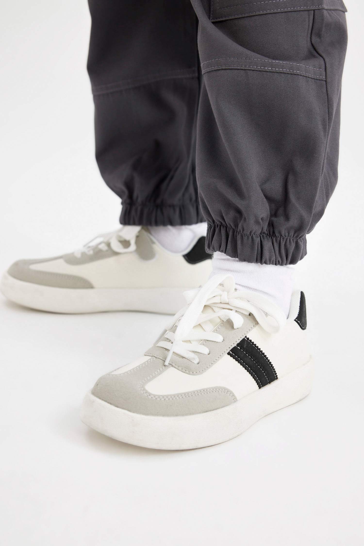 Kız Çocuk Kargo Cepli Beli ve Paçası Lastikli  Pamuklu Antrasit Paraşüt  Pantolon