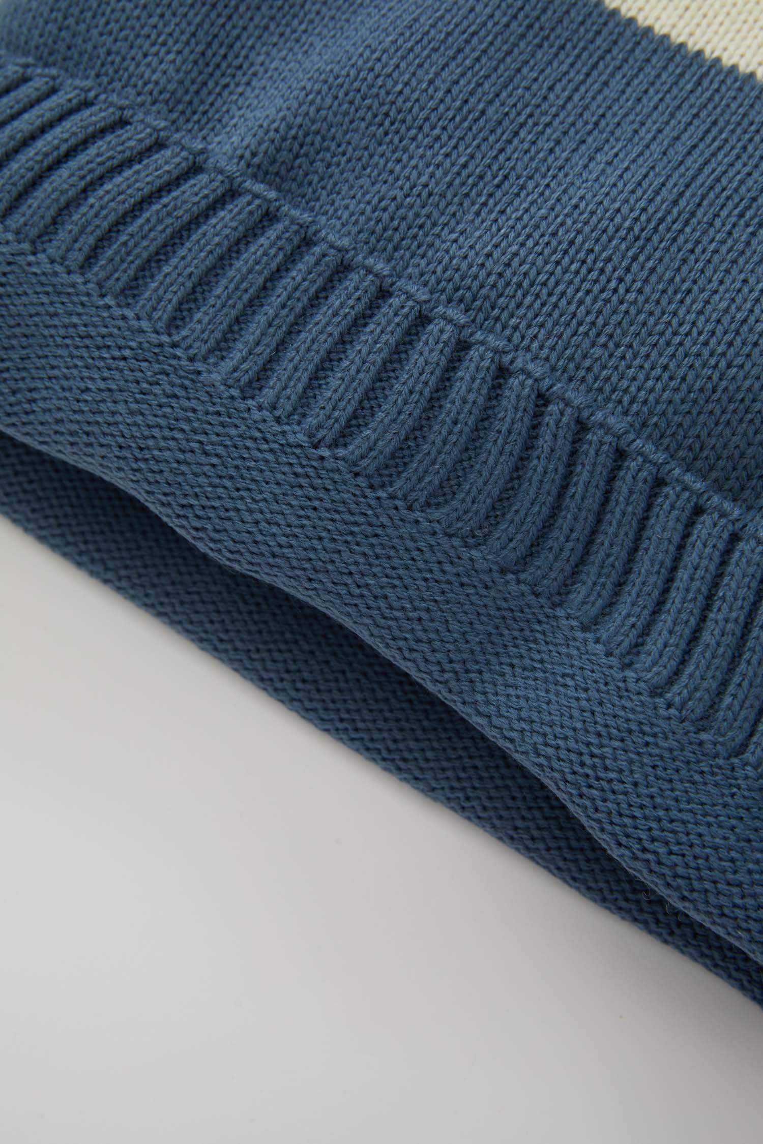 بلوفر ولادي تريكو ملون قصة عادية