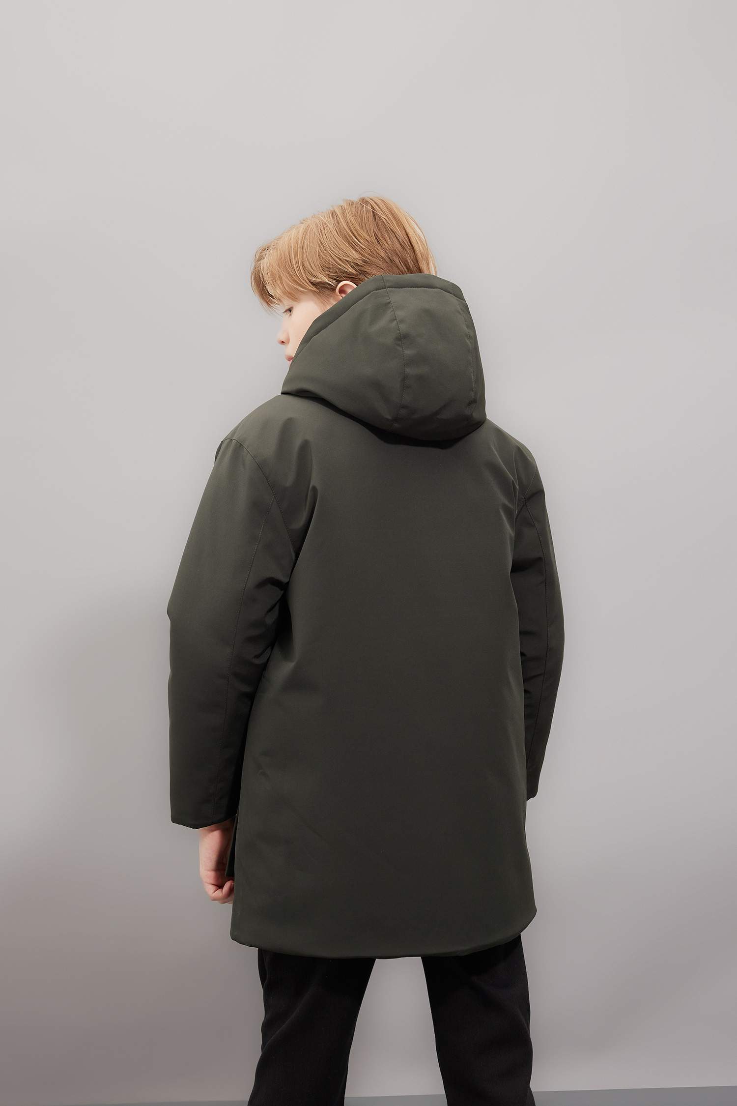 Erkek Çocuk Su Geçirmez Kapüşonlu Fermuarlı Çıtçıtlı Cepli Parka