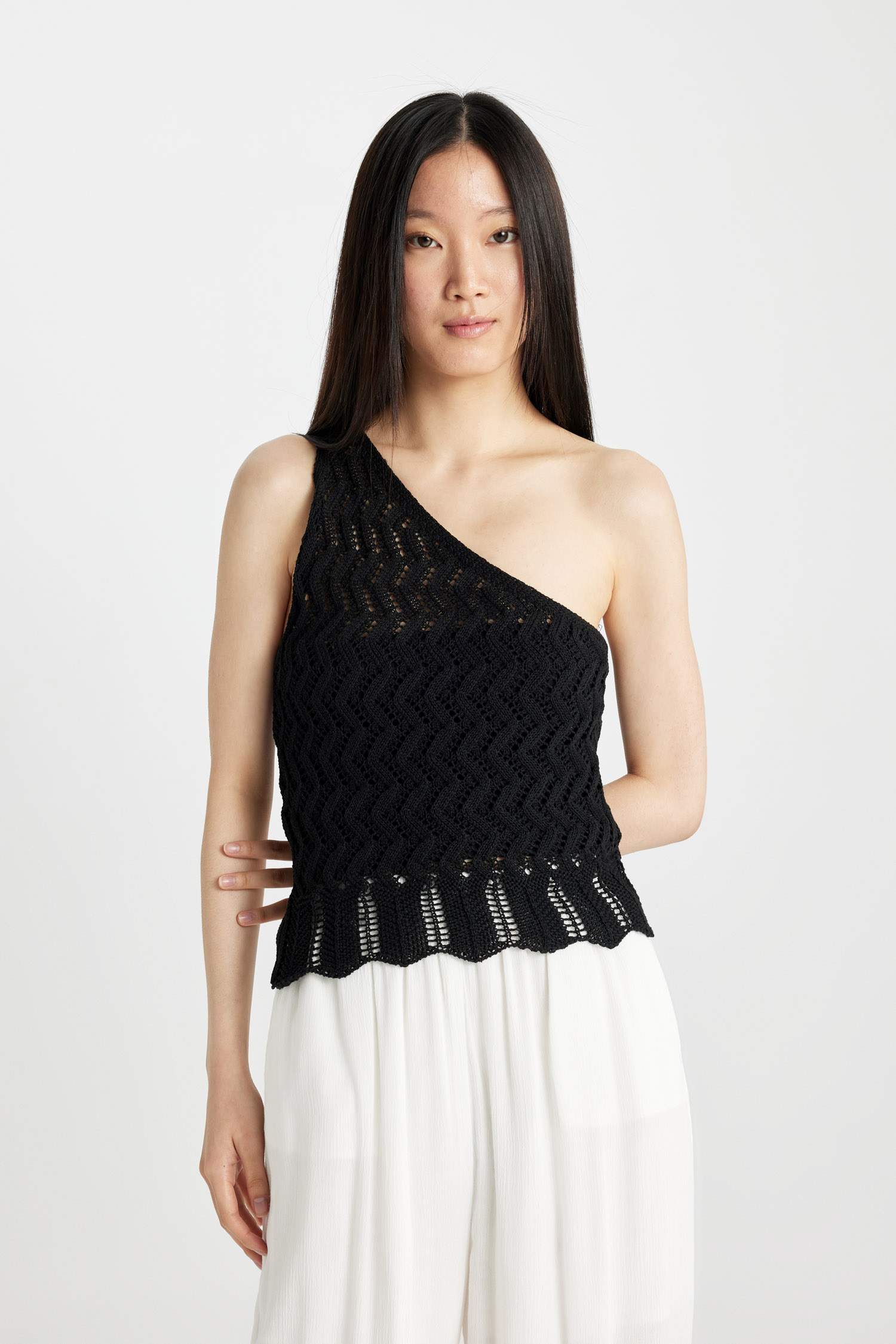 Fitted Tek Omuzlu Kroşe Siyah Atlet