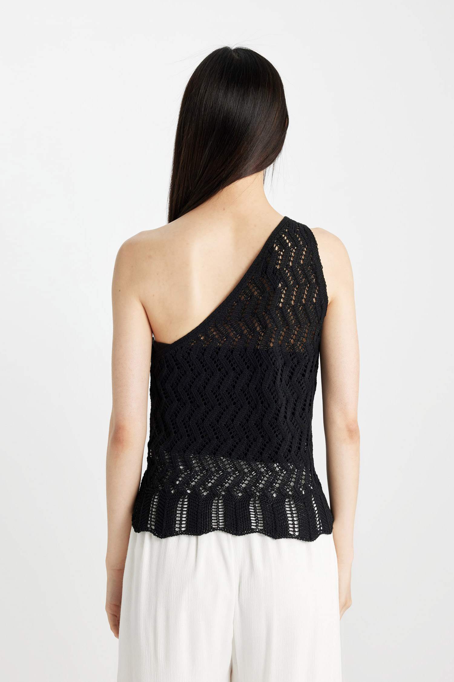 Fitted Tek Omuzlu Kroşe Siyah Atlet