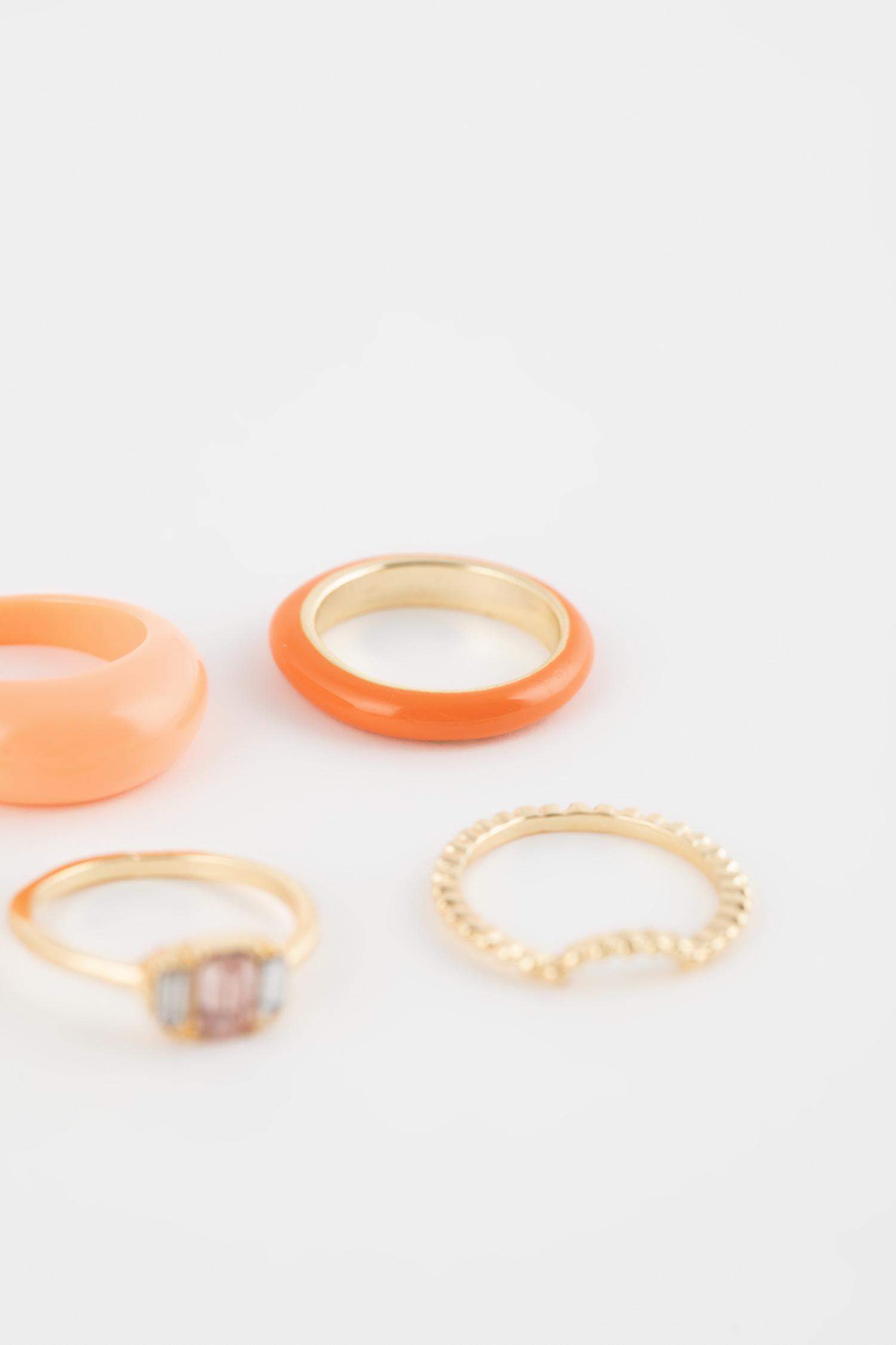 Kadın 8'li Renkli Yüzük