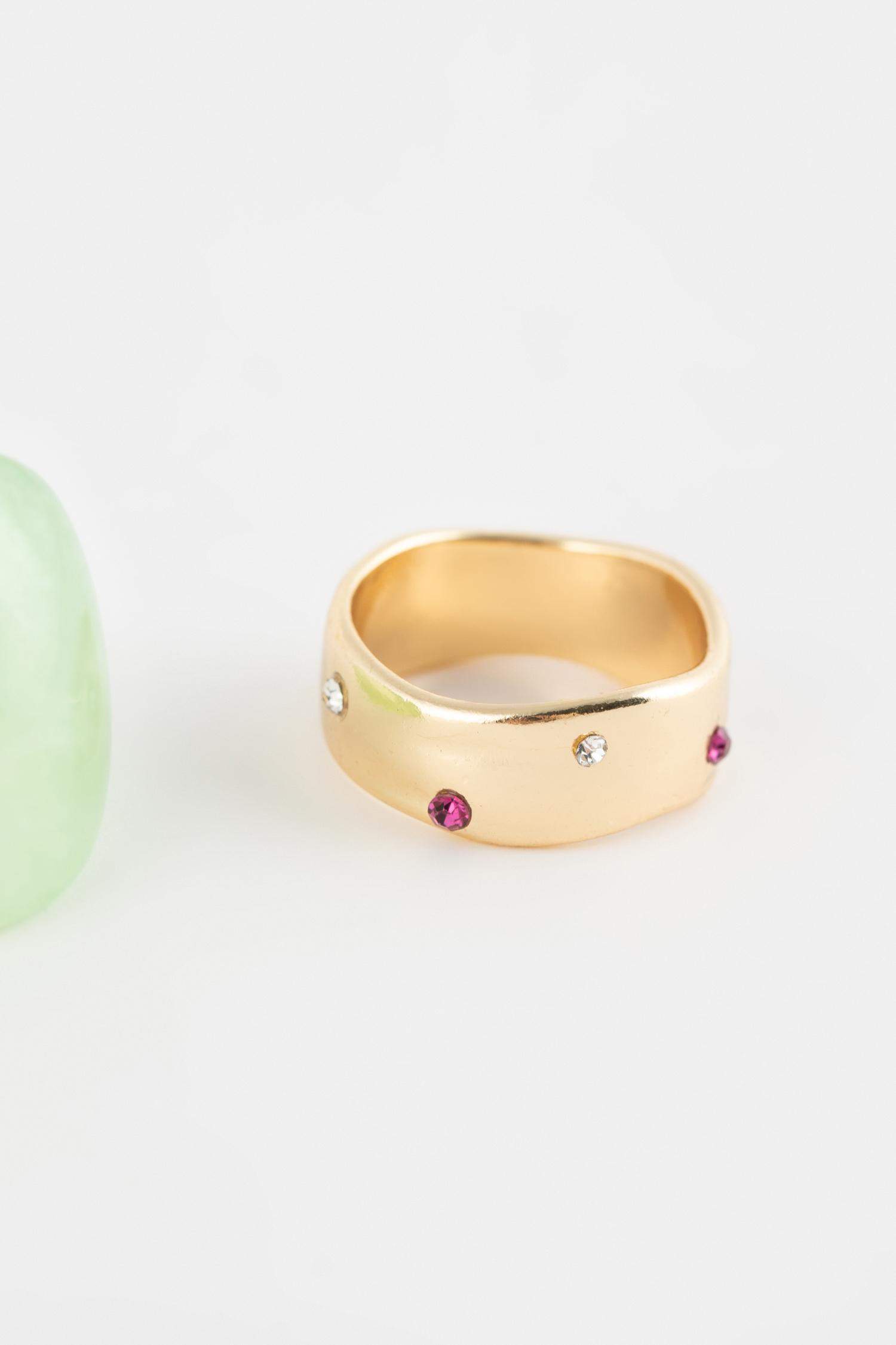 Woman 3 Colorful Rings