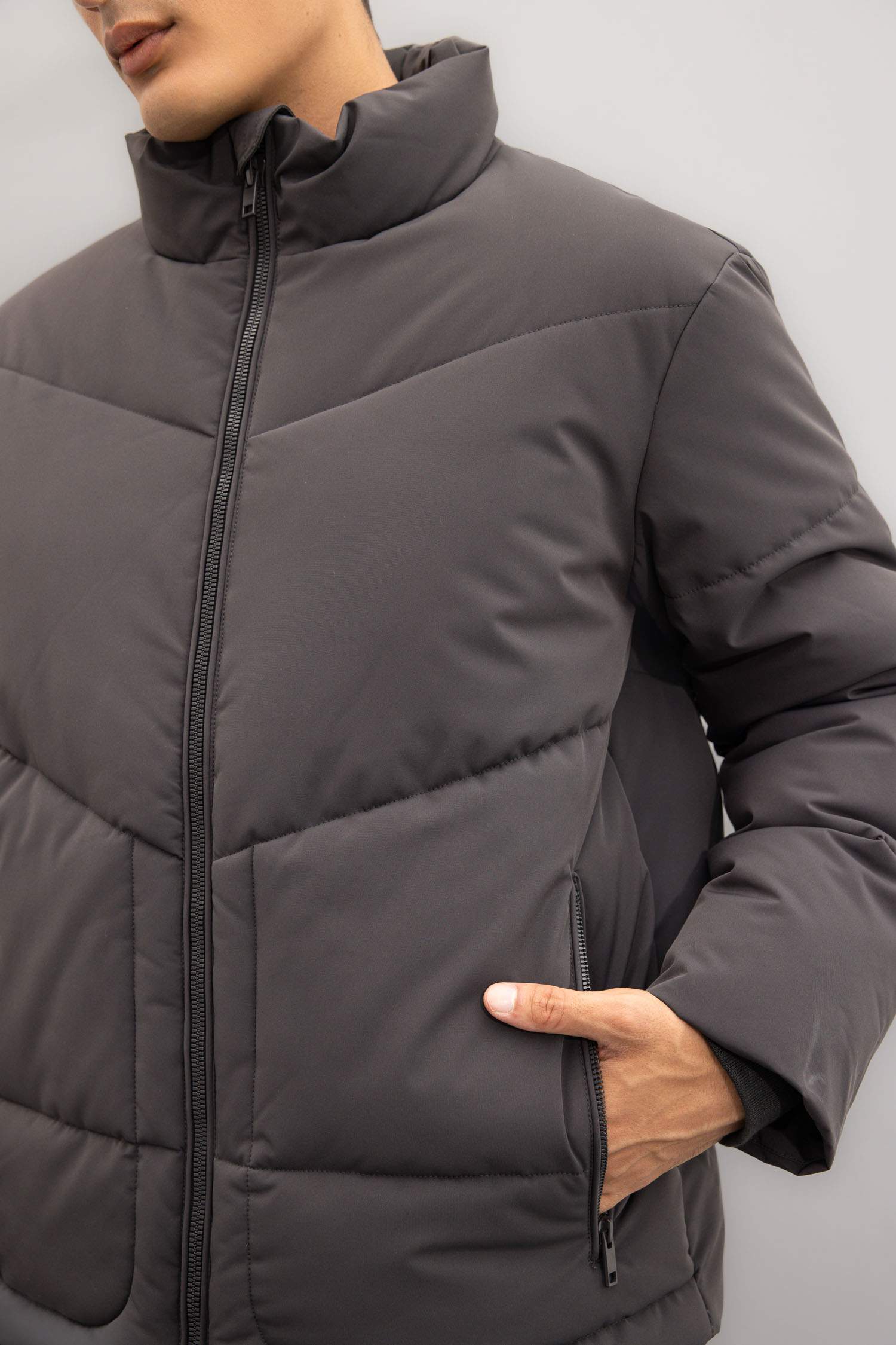 Slim Fit Stand Collar Zippered Pocketed Puffer Jacket