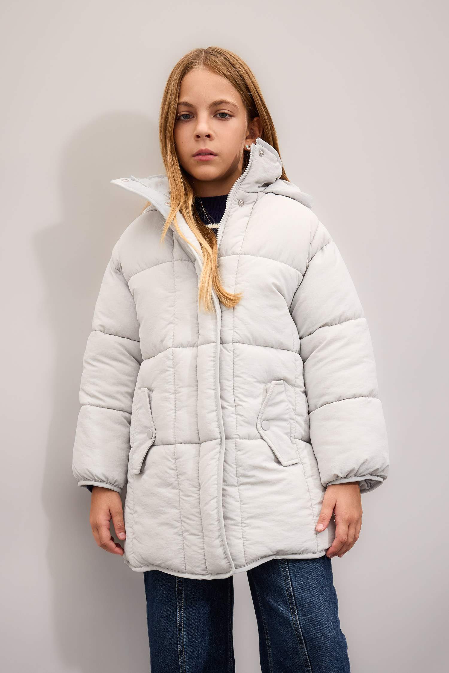 Kız Çocuk Su Geçirmez Kapüşonlu Hafif Uzun Şişme Mont Parka Fermuarlı Cepli