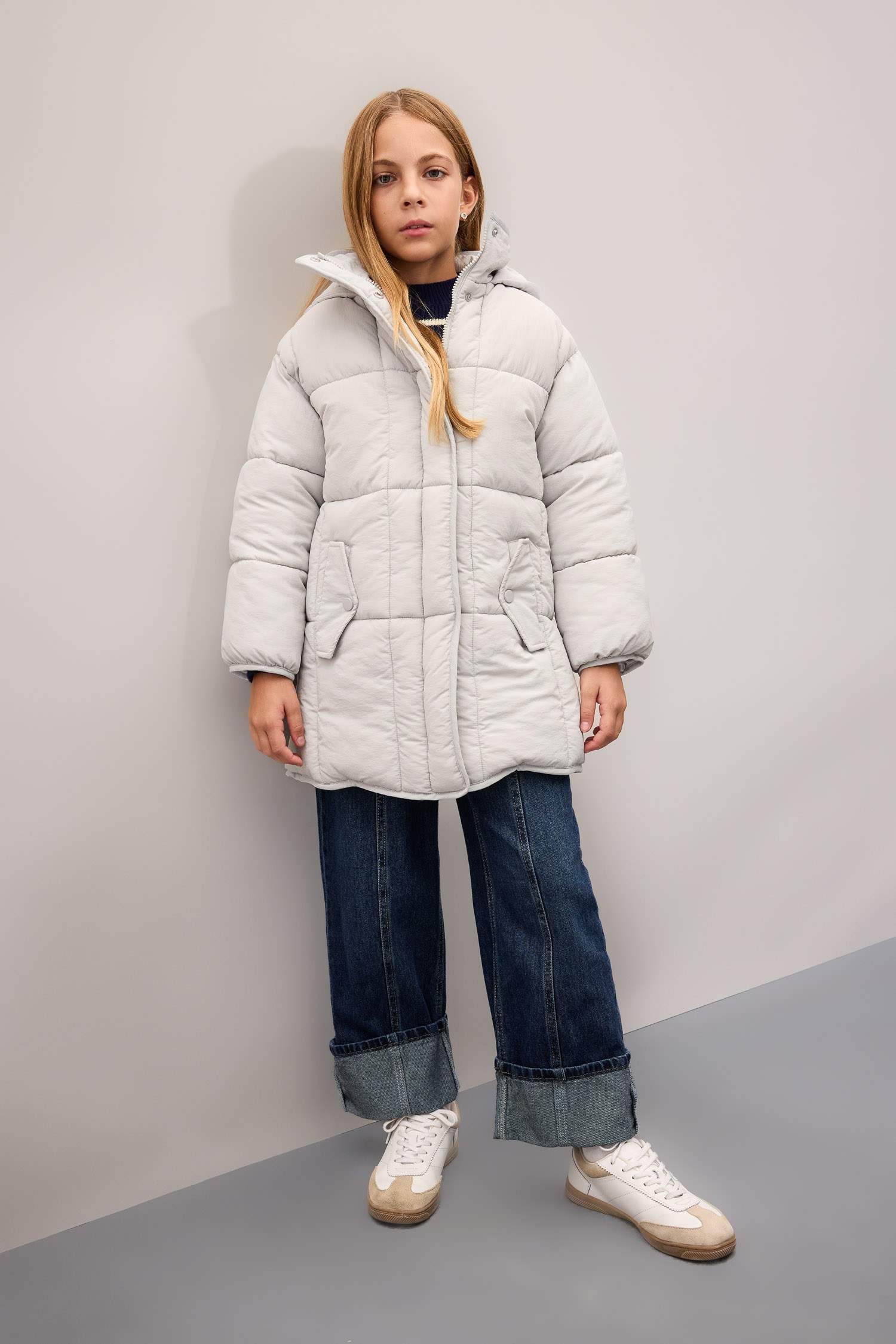 Kız Çocuk Su Geçirmez Kapüşonlu Hafif Uzun Şişme Mont Parka Fermuarlı Cepli