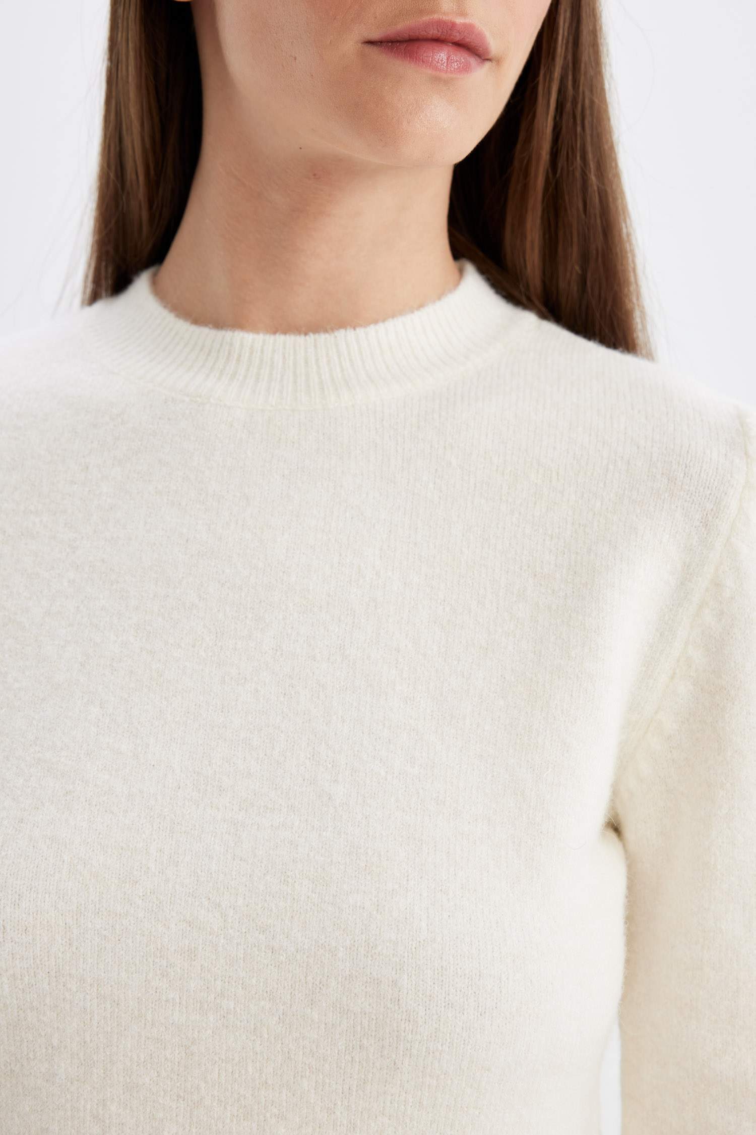 Regular Fit Bisiklet Yaka Premium Basic Düz Crop Triko Kazak