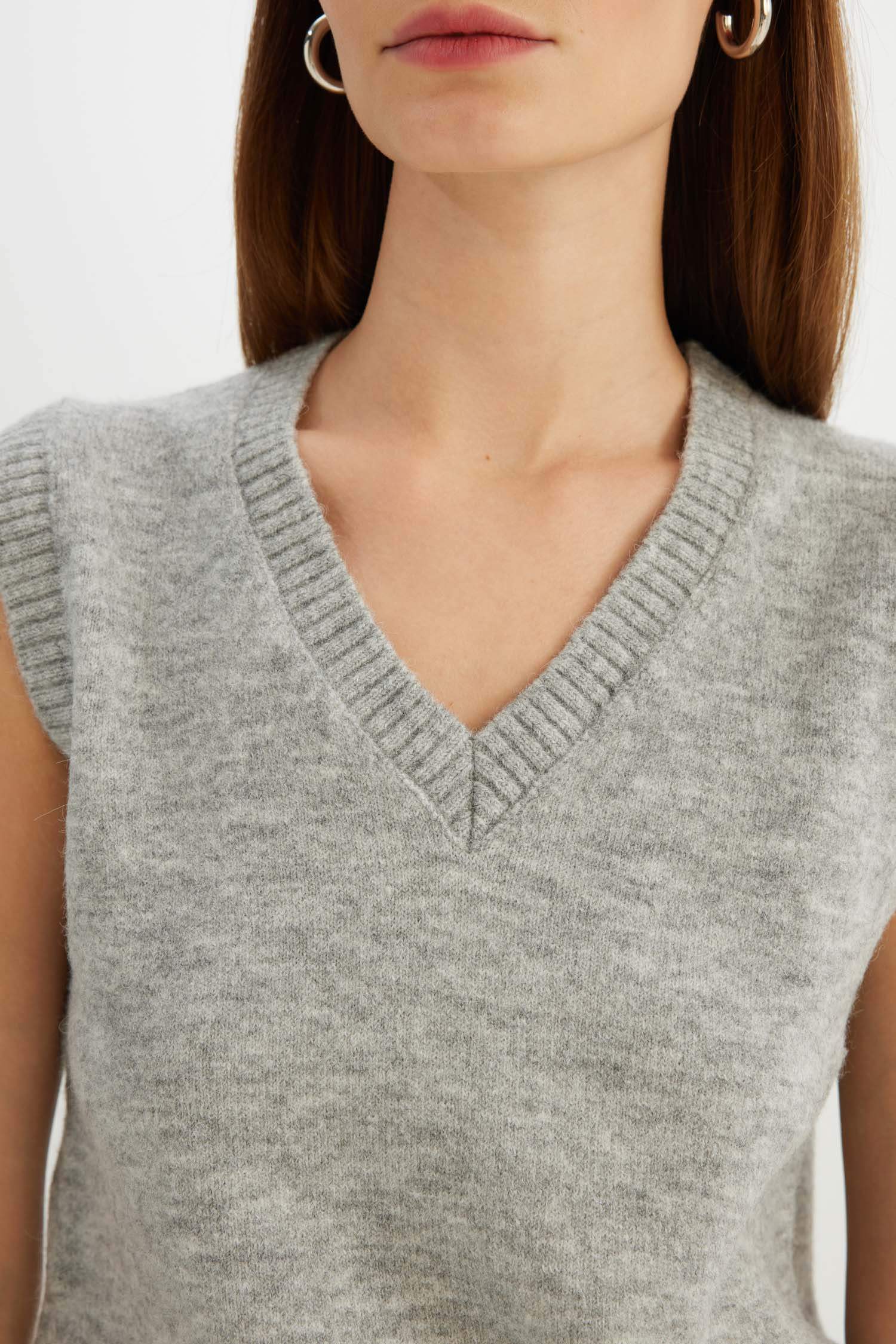 Regular Fit V Yaka Basic Düz Premium Triko Süveter