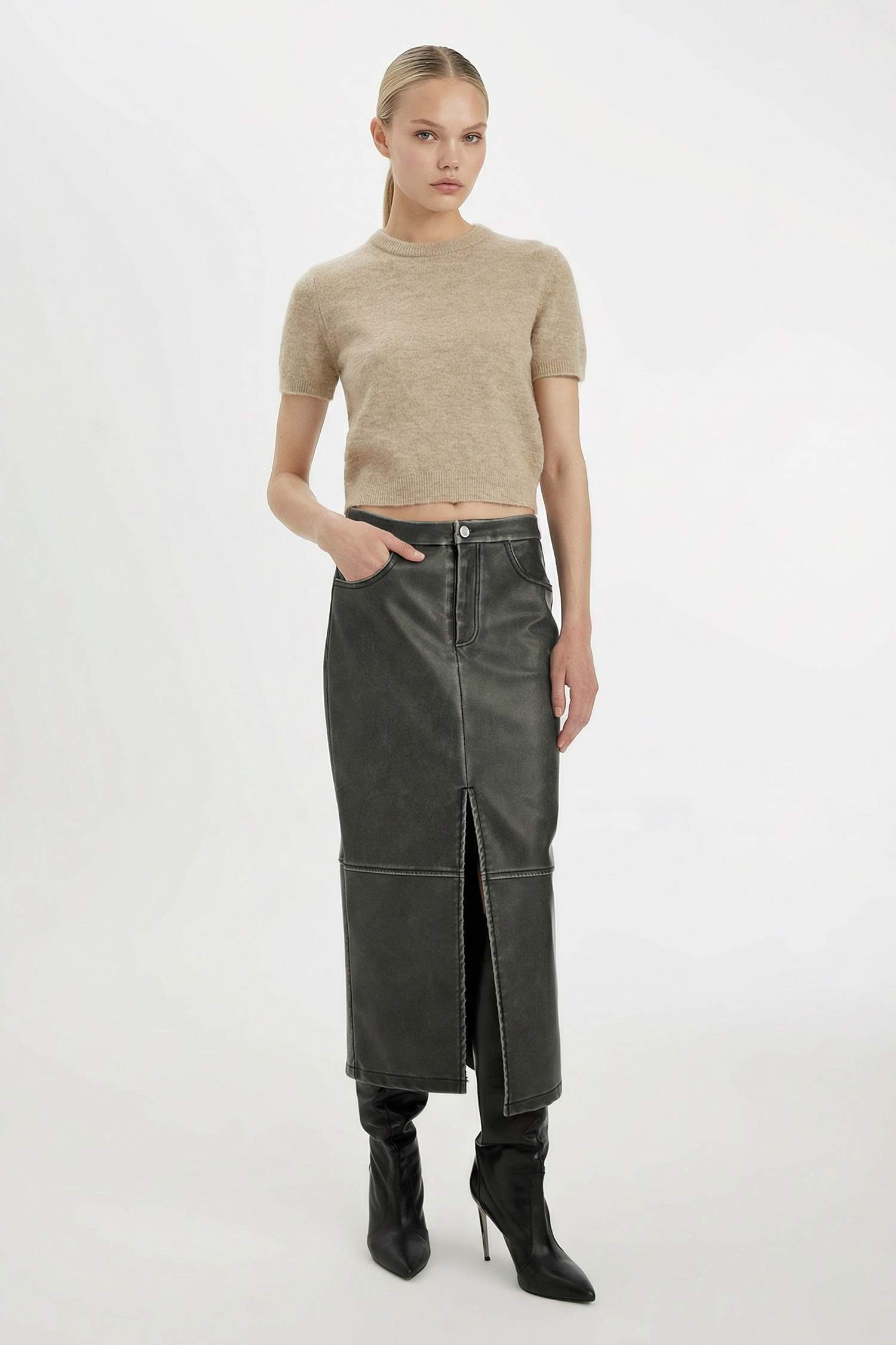 Regular Fit Bisiklet Yaka Premium Basic Düz Kısa Kollu Triko Kazak