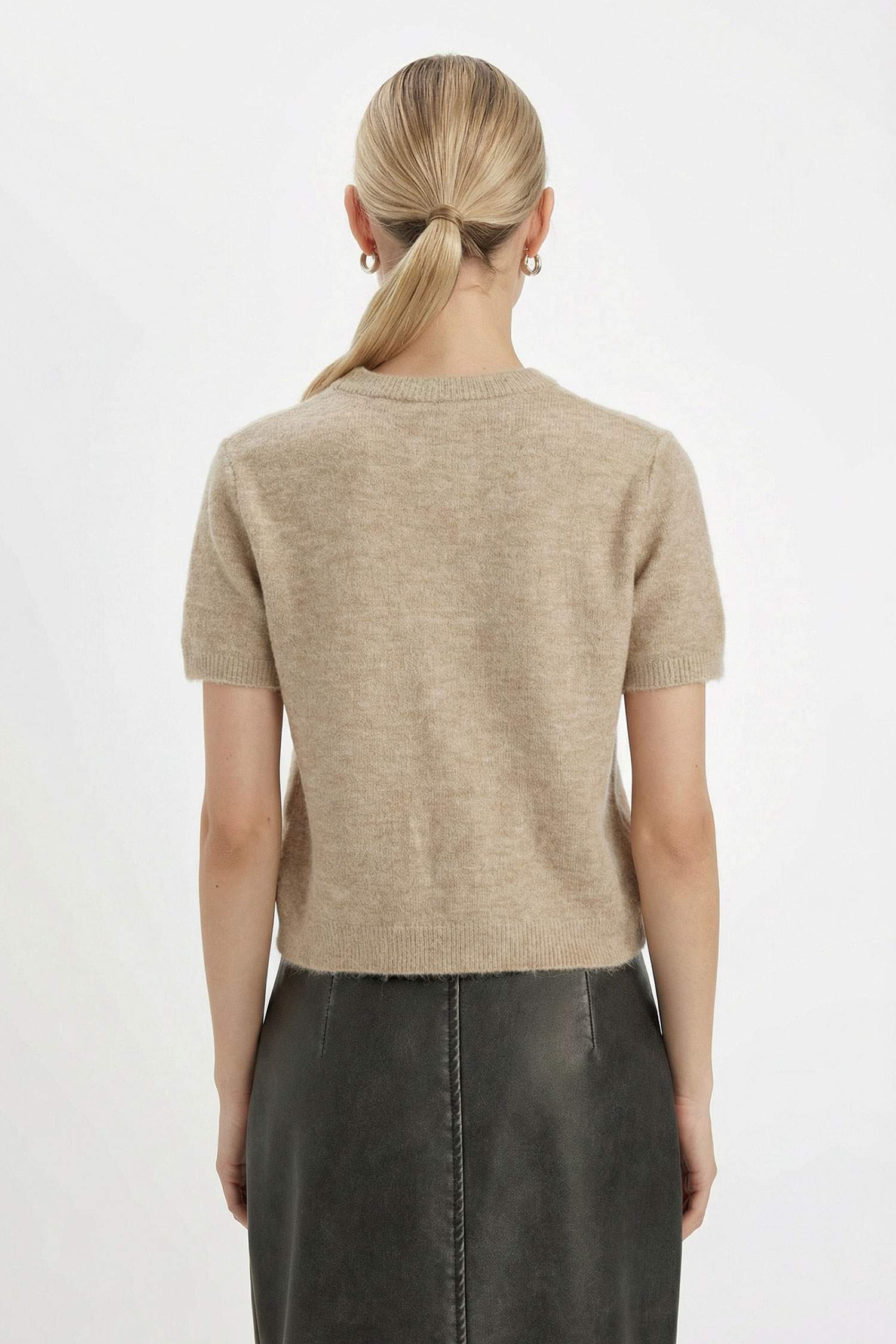 Regular Fit Bisiklet Yaka Premium Basic Düz Kısa Kollu Triko Kazak