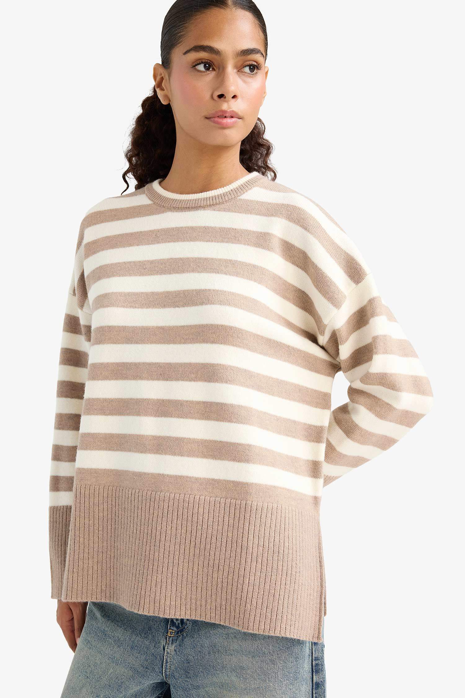 Oversize Geniş Kalıp Bisiklet Yaka Yanları Yırtmaçlı Çizgili Triko Kazak