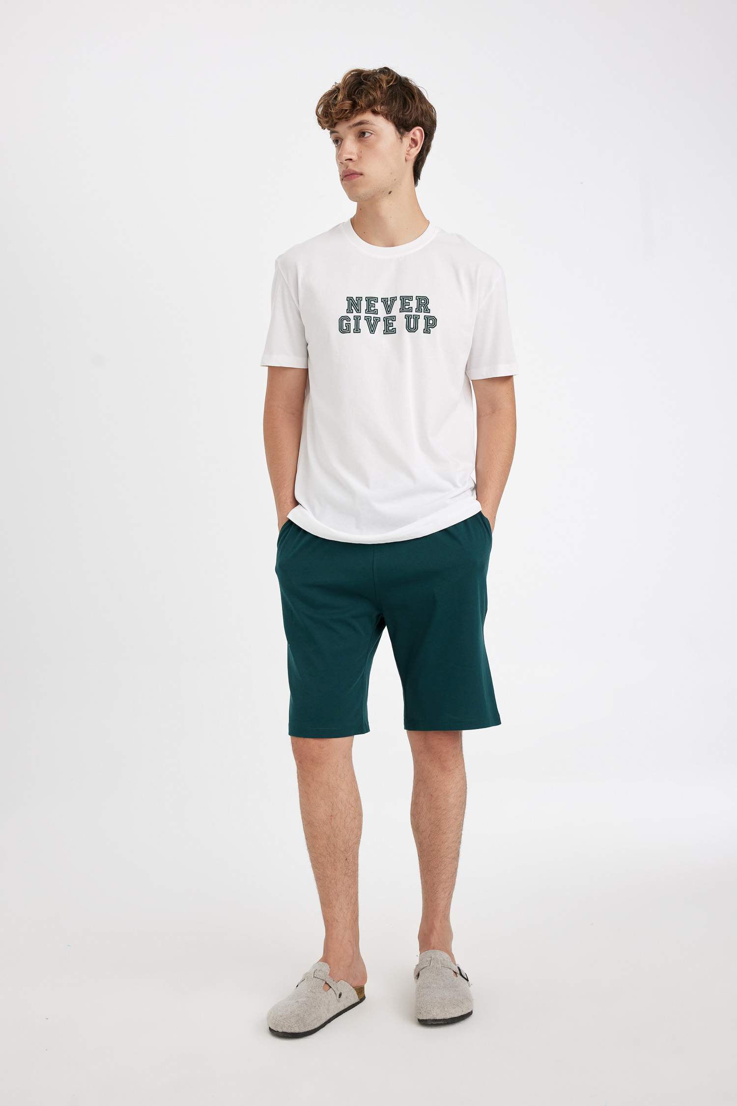 Regular Fit Printed 2 Piece Pajama Set