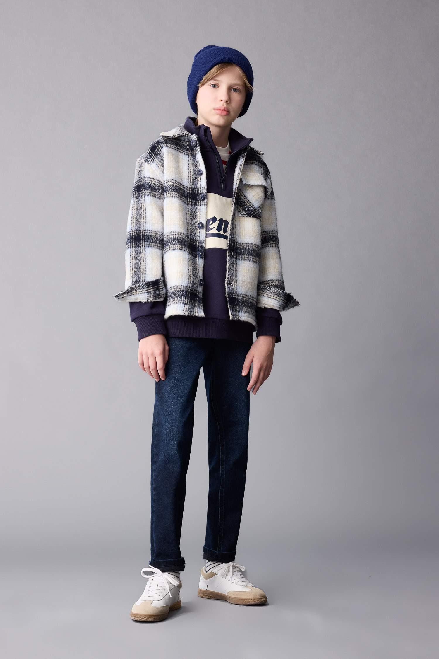 قميص كاروهات اولادي اوفر سايز برقبة بولو وكم طويل