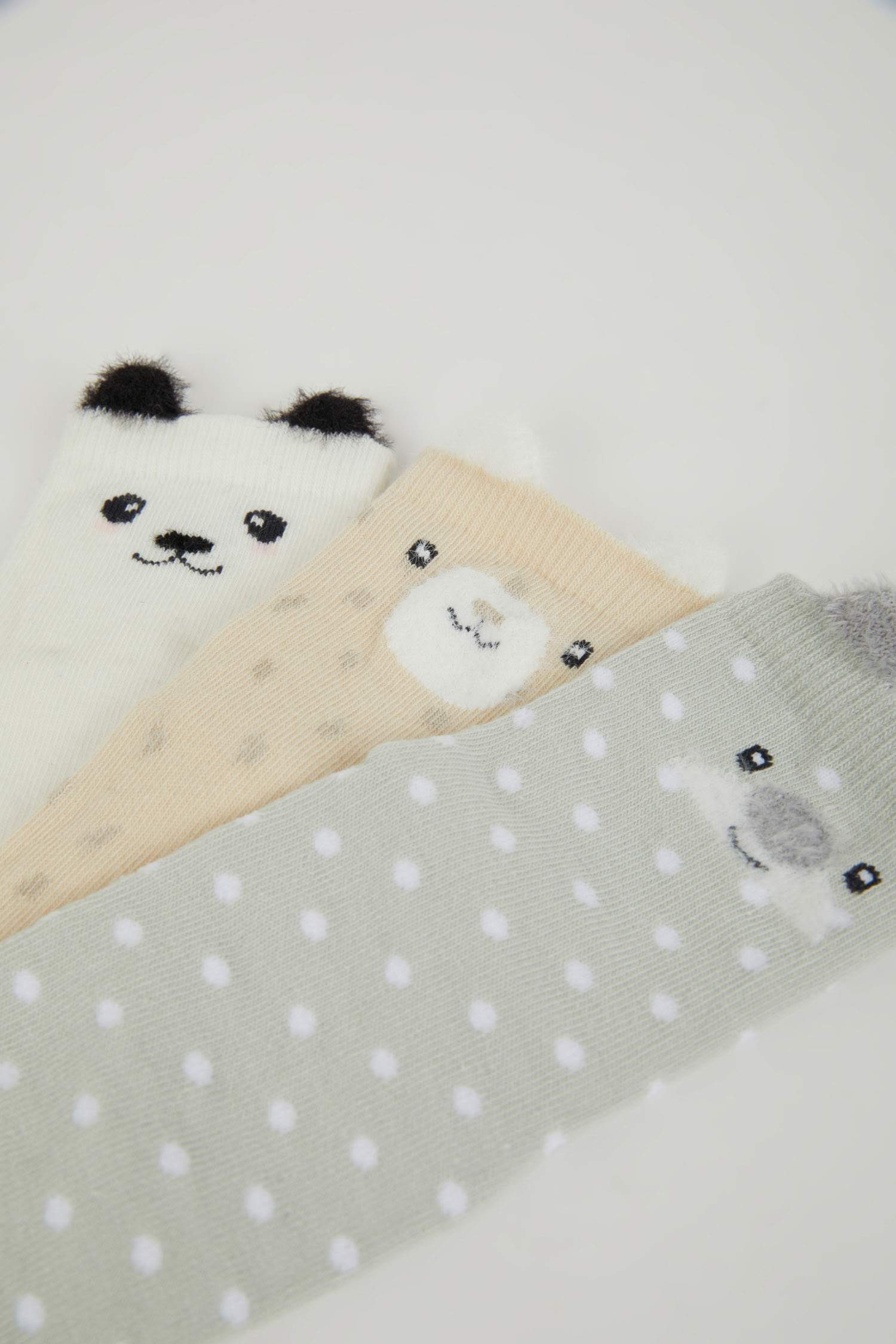 Kız Bebek Dikişsiz 3'lü Pamuklu Uzun Çorap