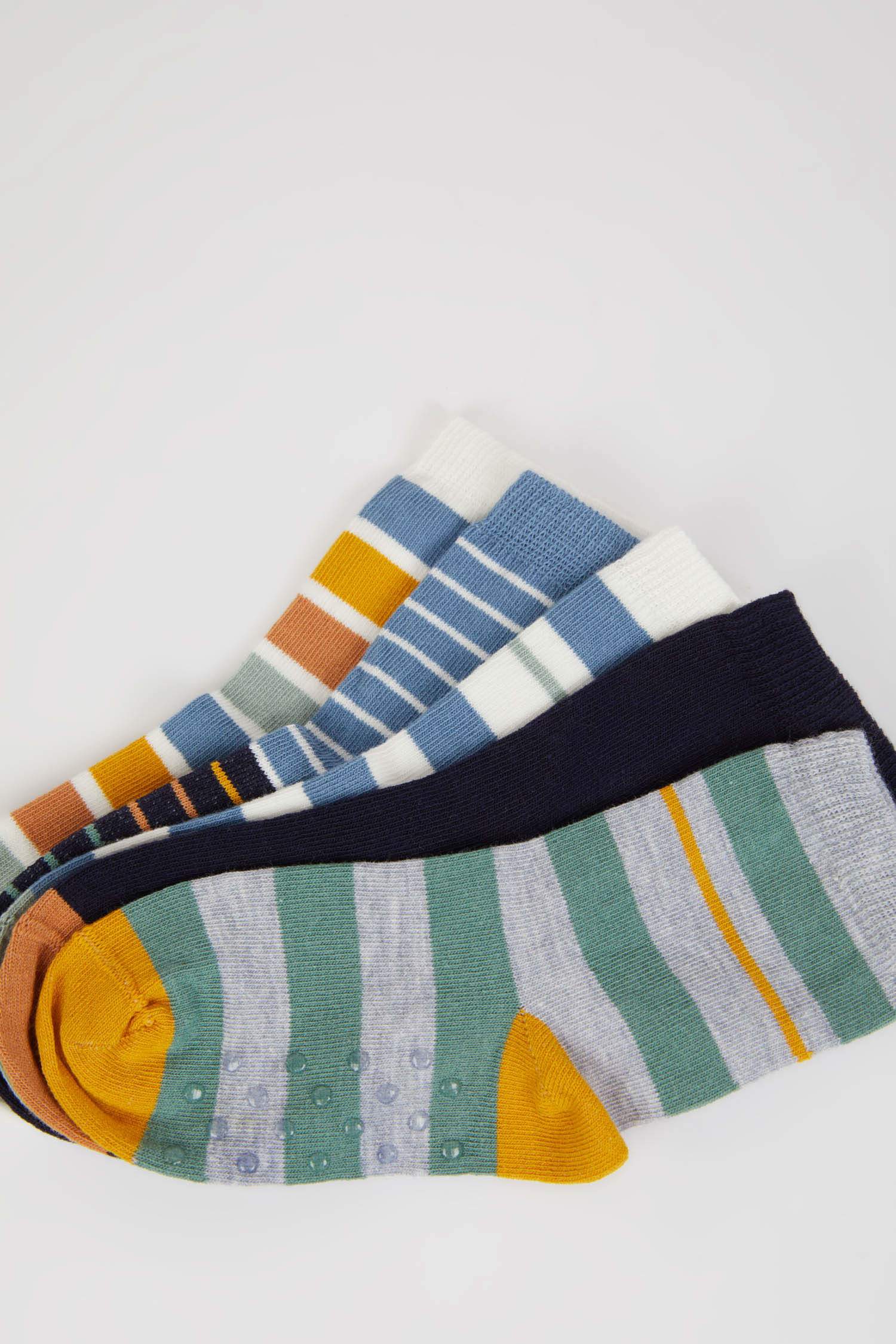 Erkek Bebek Dikişsiz 5'li Pamuklu Uzun Çorap