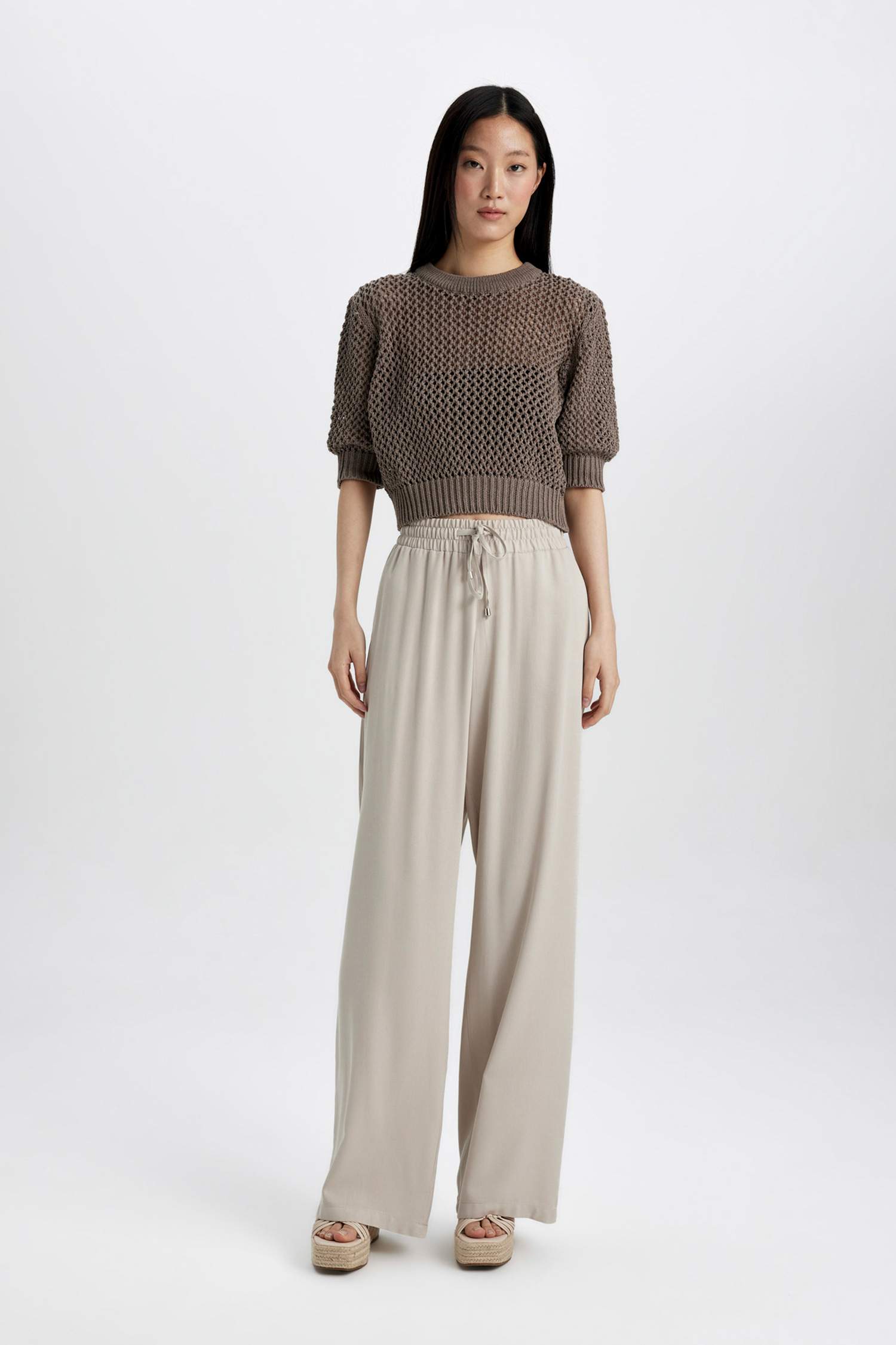 Crew Neck Half Sleeve Crochet Pullover