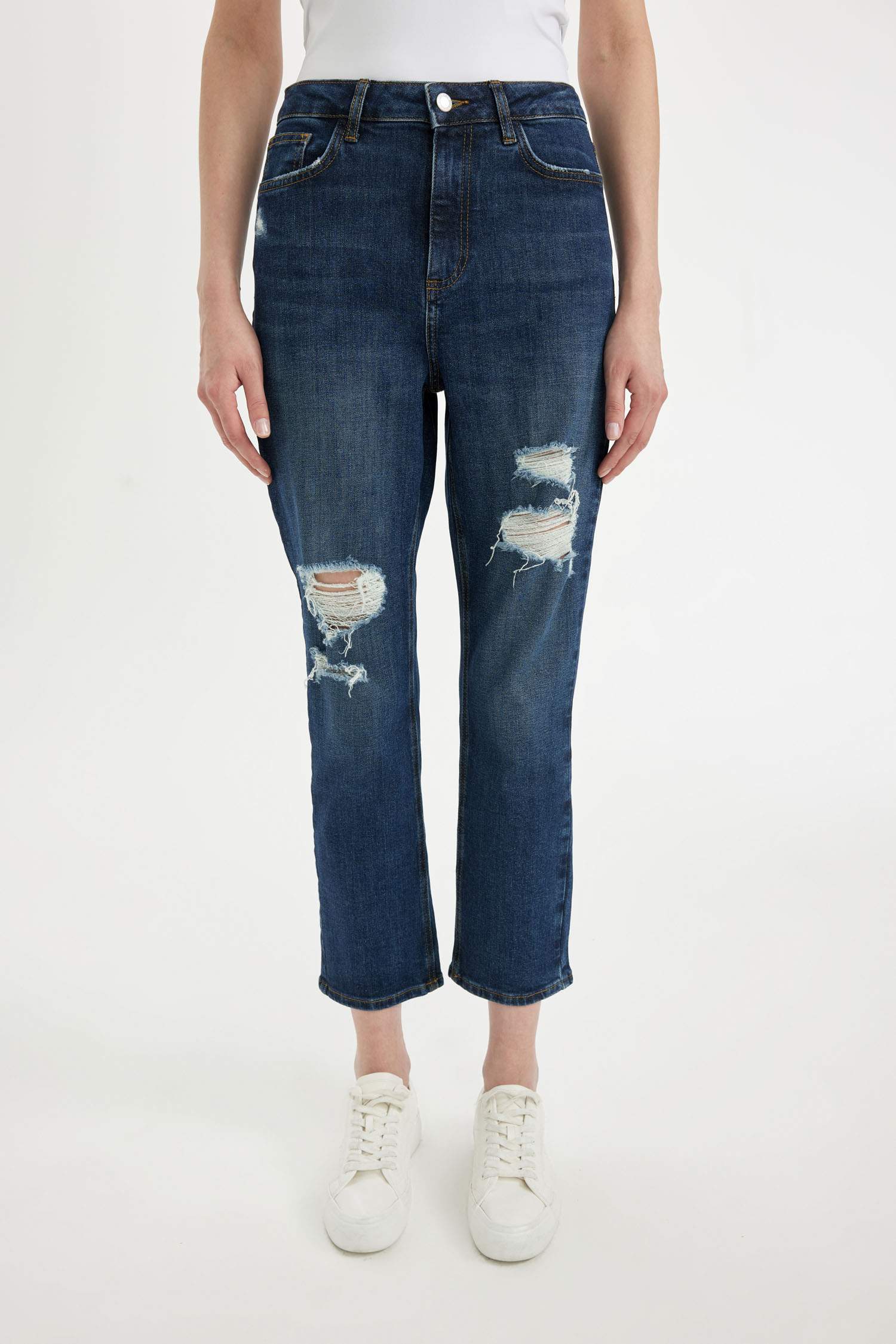 سروال جينز فينتج بقصة مستقيمة وخصر عالي