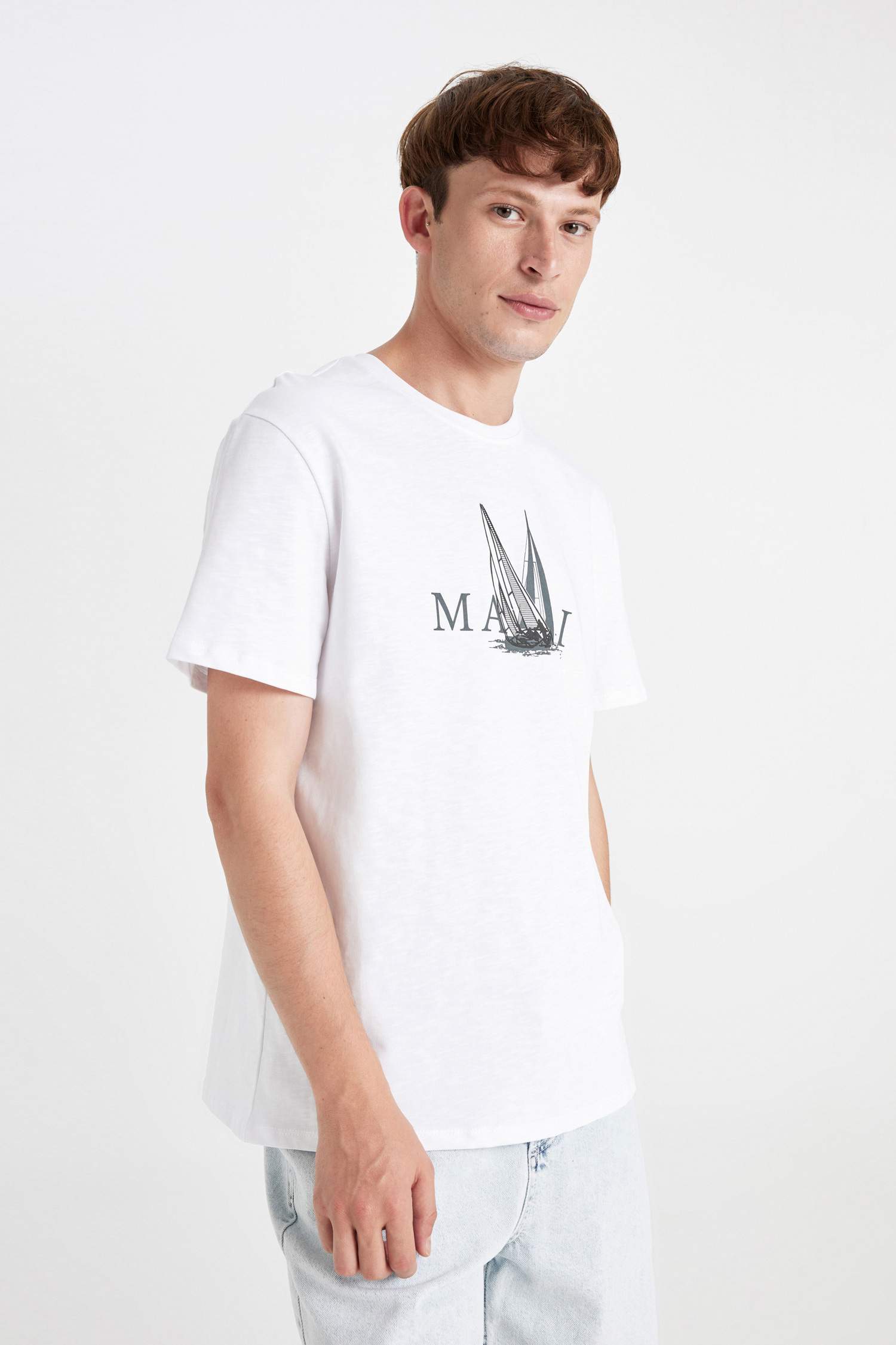 New Regular Fit Crew Neck Printed T-Shirt