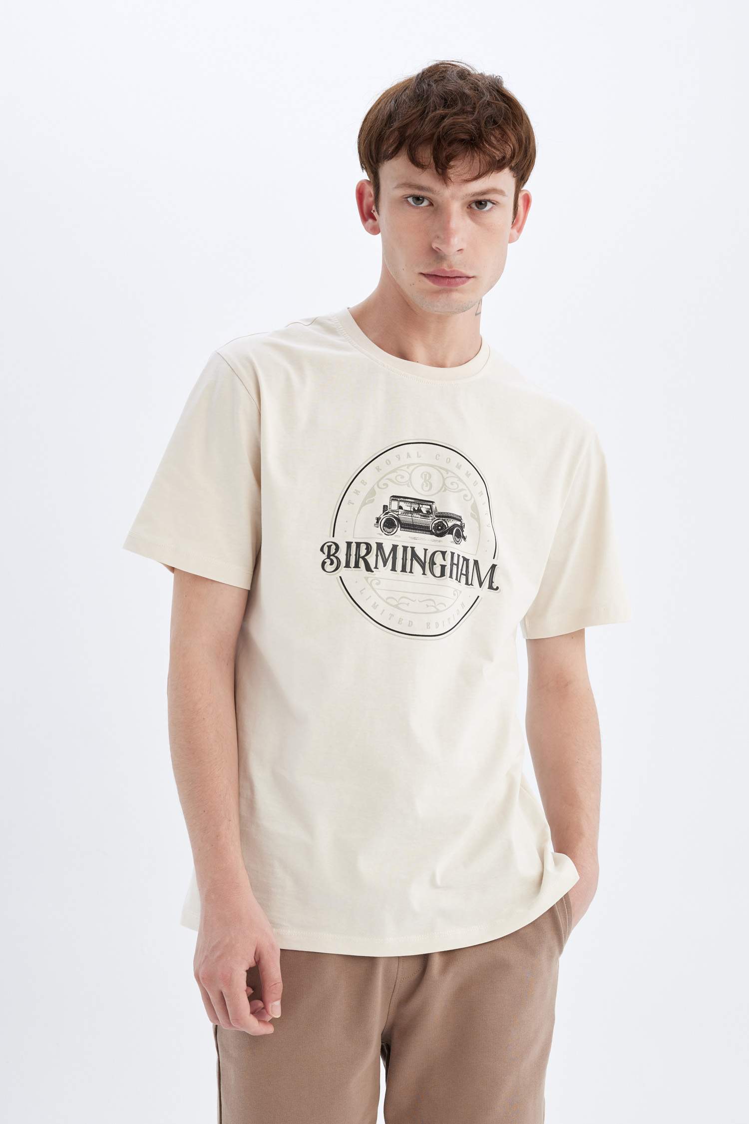 New Regular Fit Crew Neck Short Sleeve T-Shirt