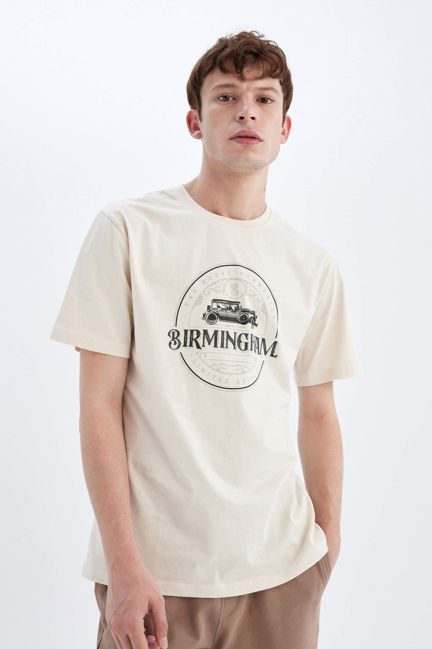 New Regular Fit Crew Neck Short Sleeve T-Shirt