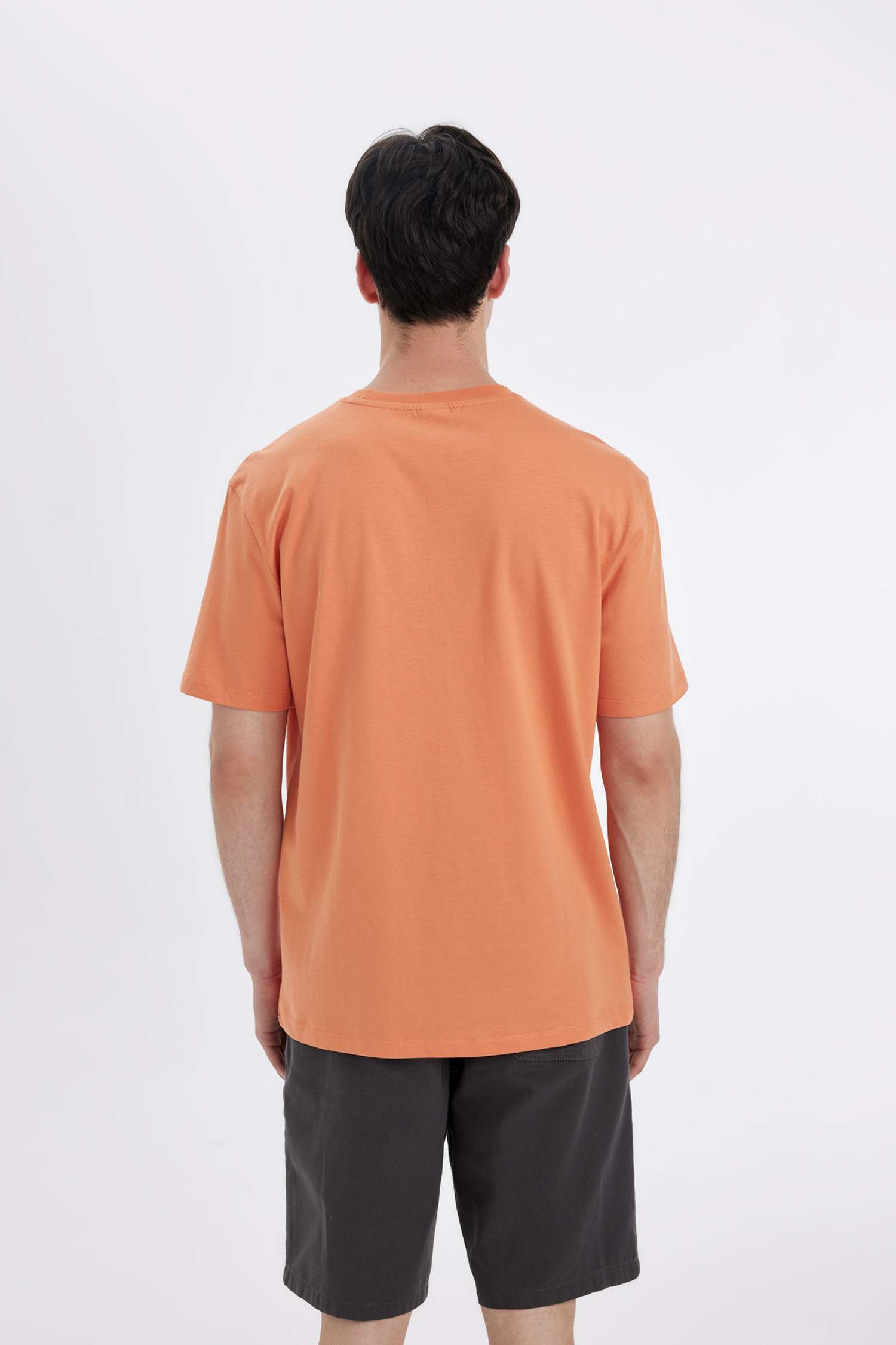 New Regular Fit Crew Neck Printed Short Sleeve T-Shirt