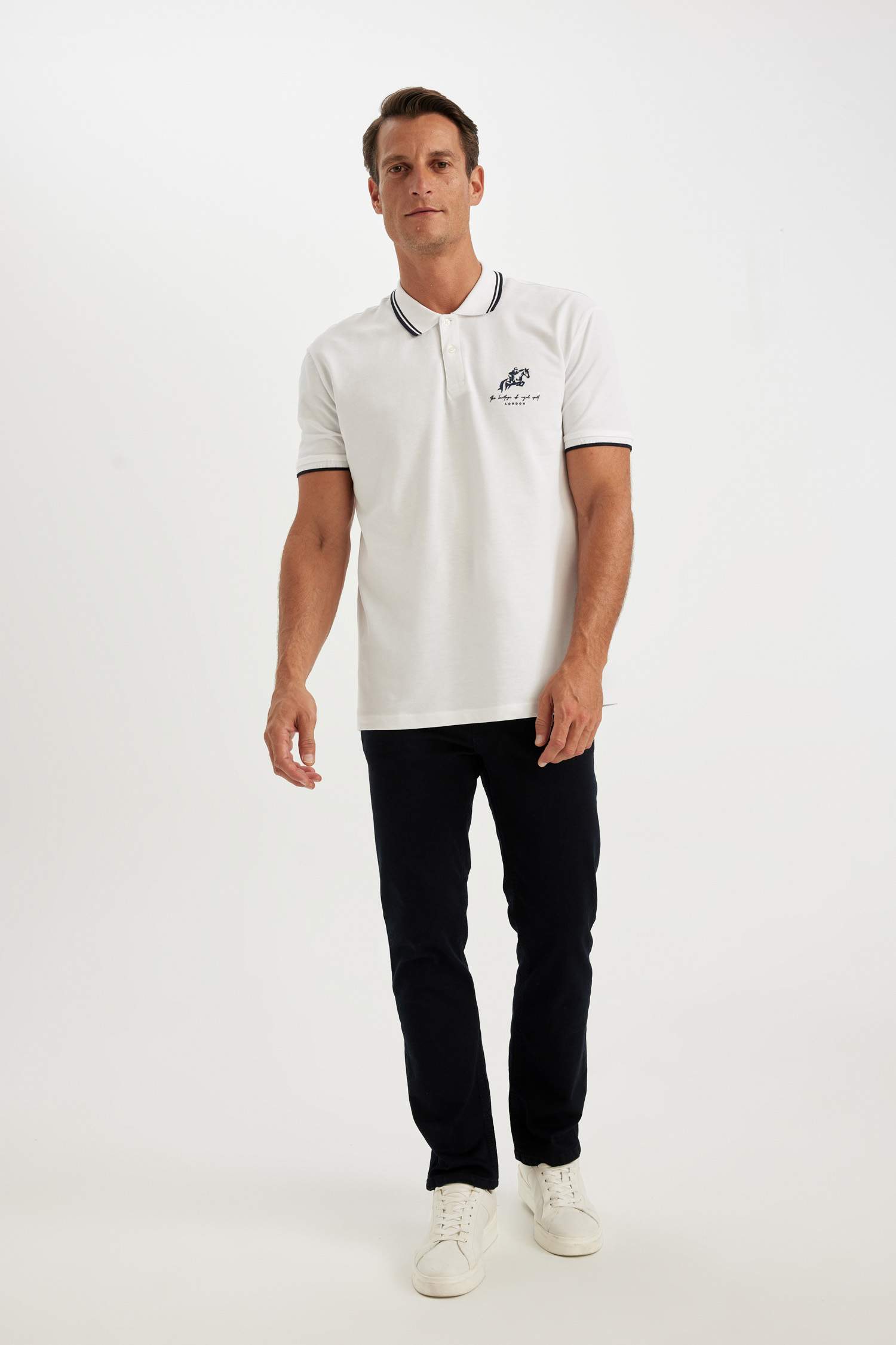 تيشيرت بولو نص كم بيكة قصة عادية