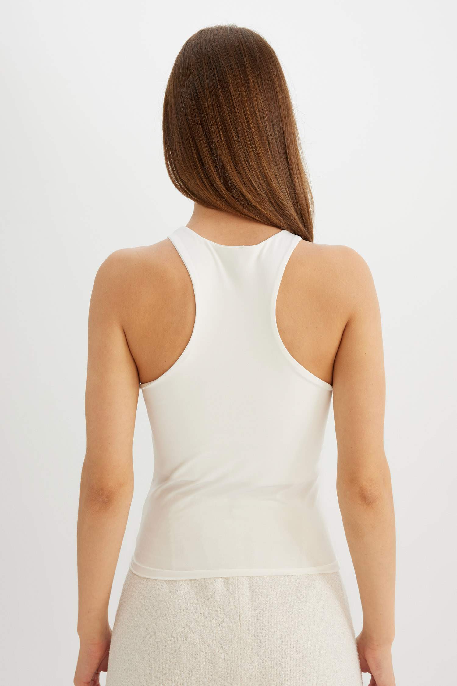 تانك توب كاجوال سليم فيت برقبة هالتر