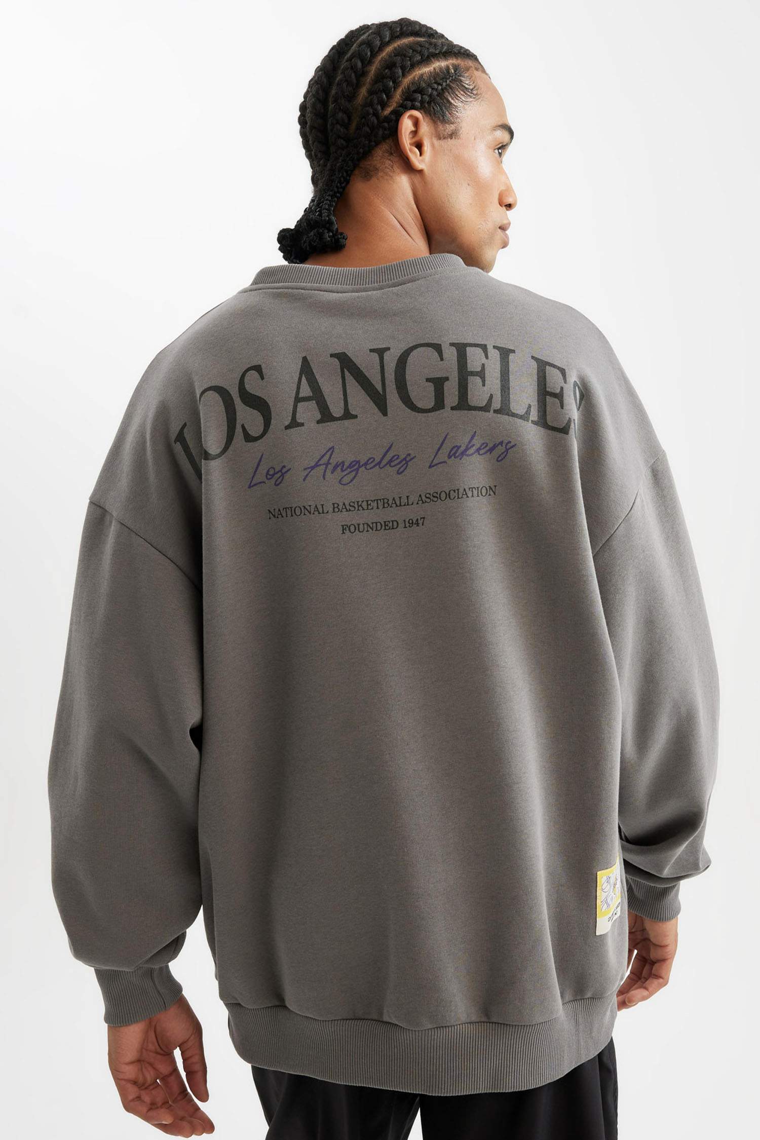 DeFactoFit NBA Los Angeles Lakers Oversize Geniş Kalıp Bisiklet Yaka Sırt Baskılı Kalın Sweatshirt