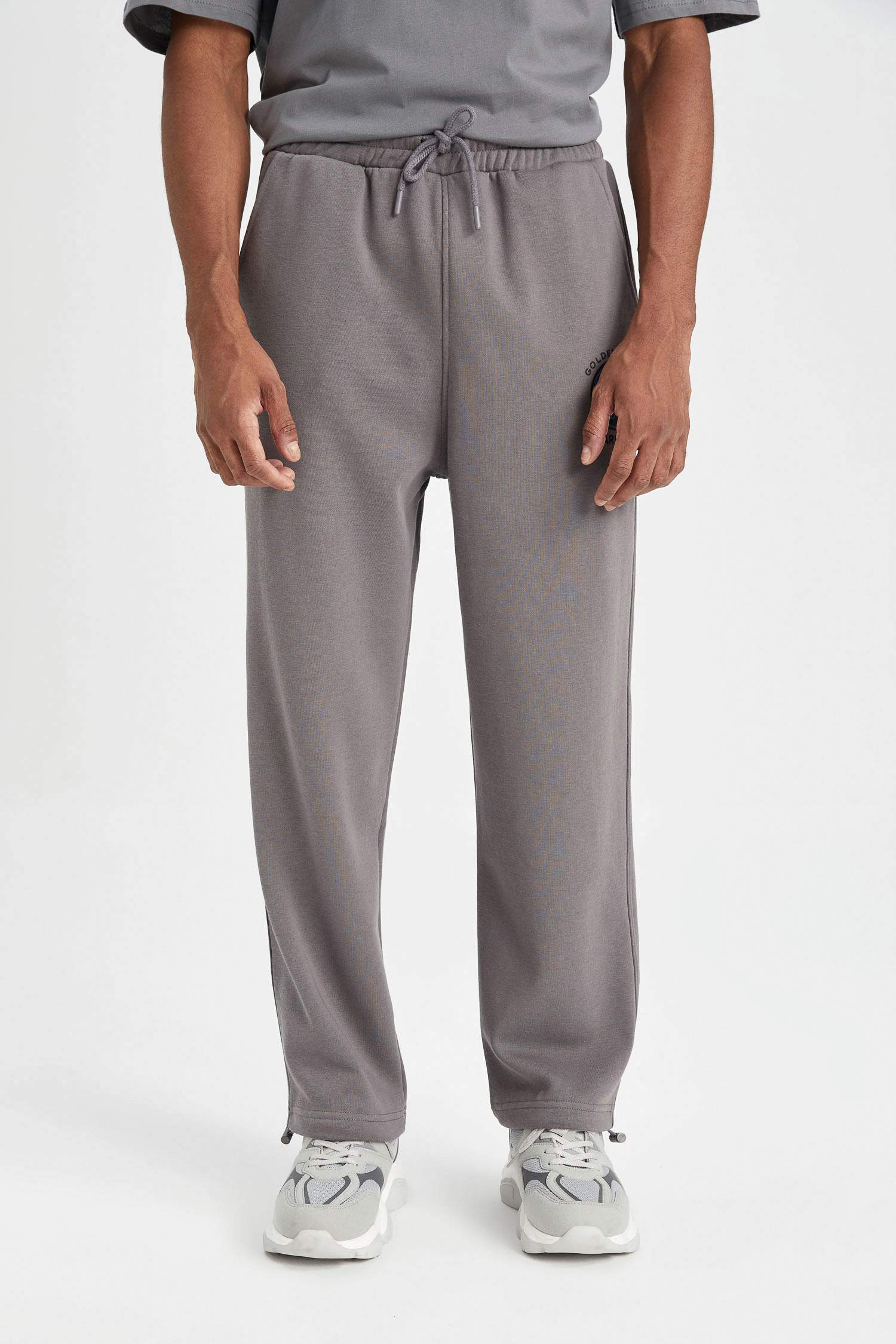 سروال سويت بانتس قماش سميك برجل عادي من DeFactoFit