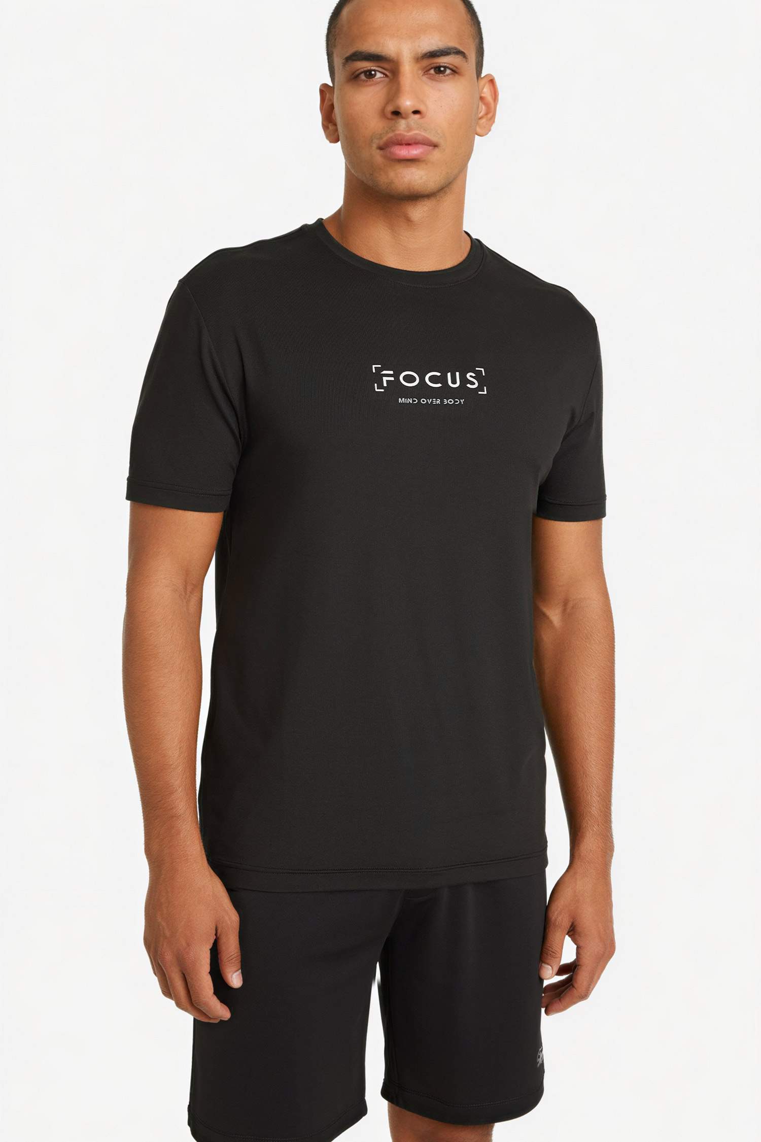 дөңгелек жаға басып шығарылған Футболка