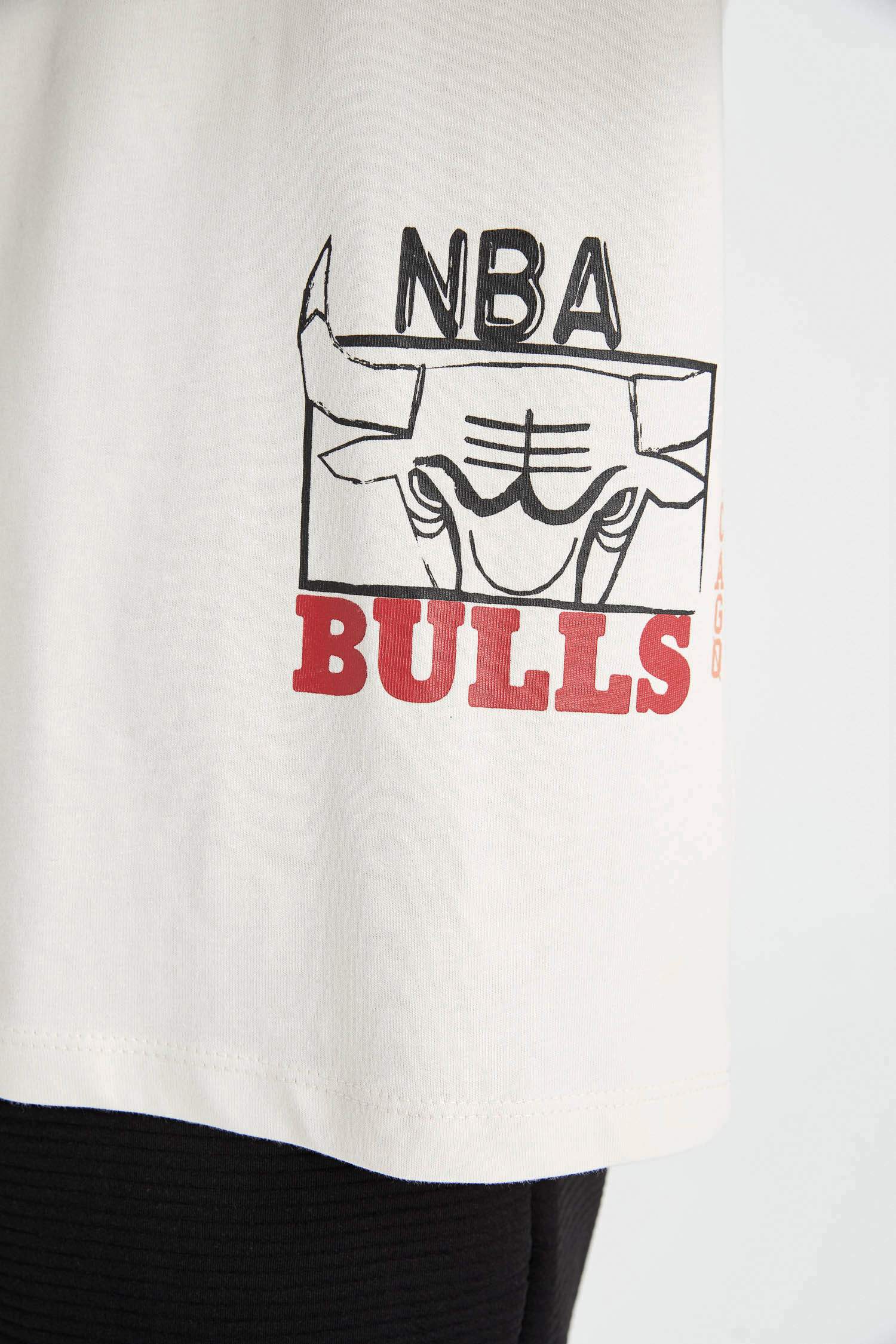 Футболка оверсайз NBA Chicago Bulls, DeFactoFit
