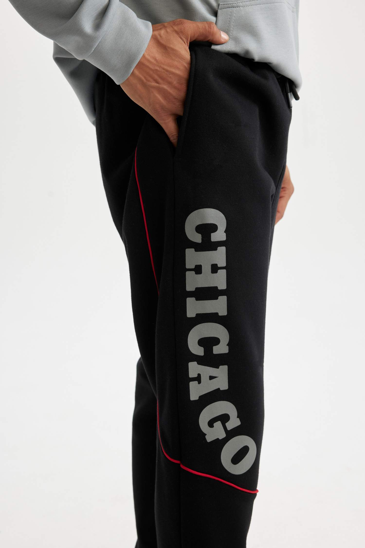 NBA Chicago Bulls Jogger Eşofman Altı Standart Fit Cepli Düz Paça