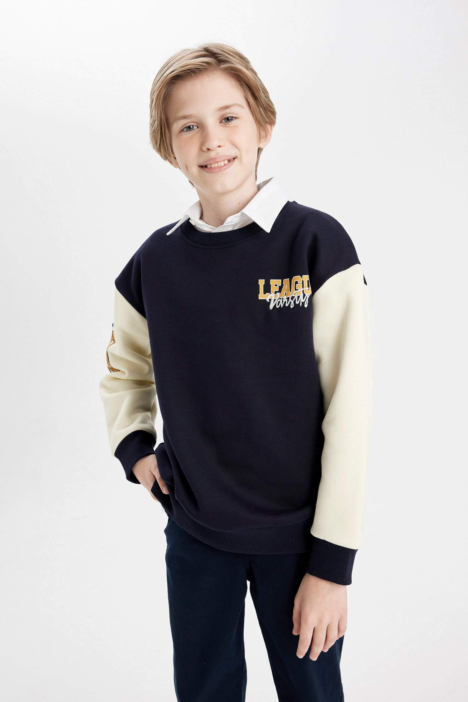 Ұлдарға үлкен пішім дөңгелек жаға Свитер