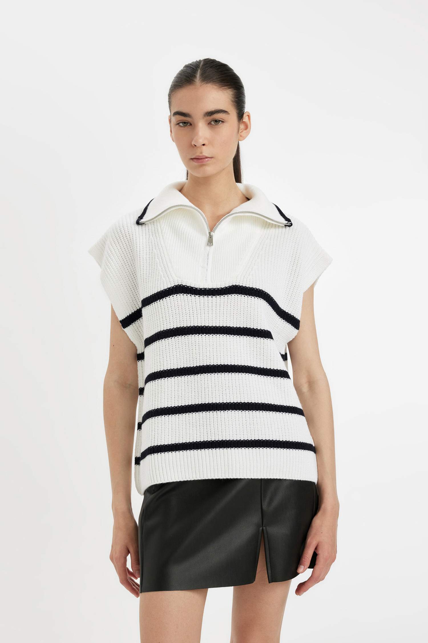 Свитер в полоску стандартного кроя на молнии