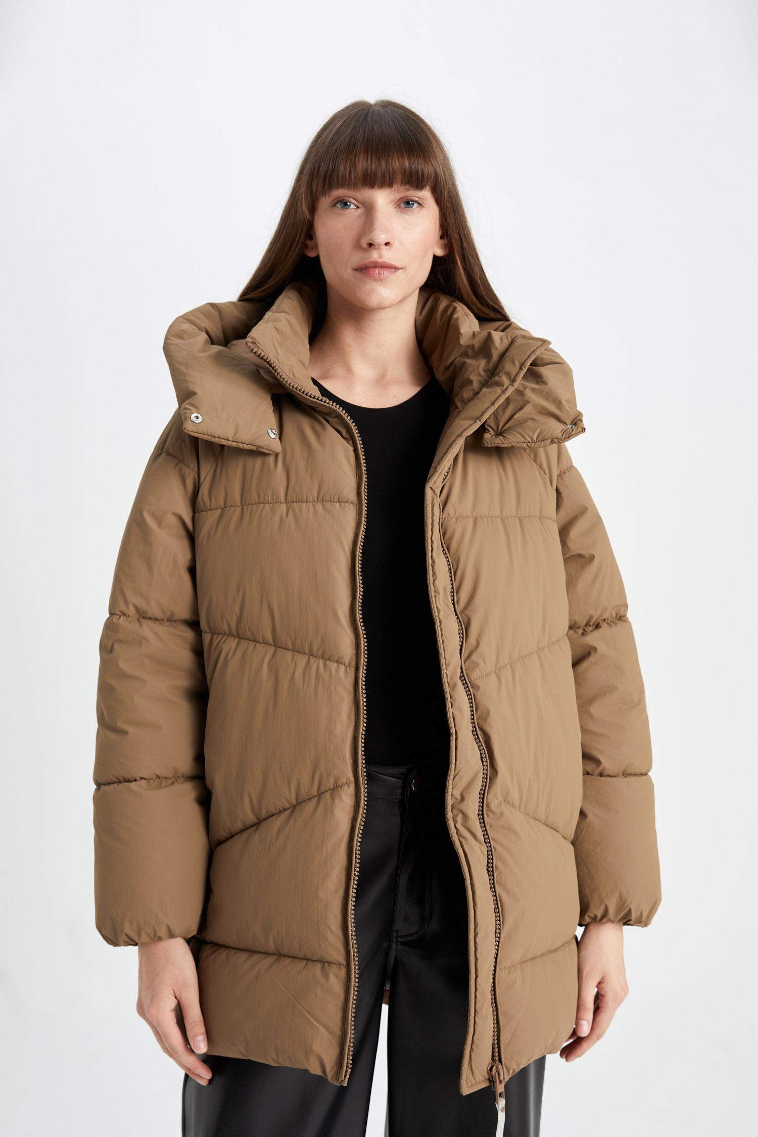 Su Geçirmez Kapüşonlu Şişme Mont Parka Fermuar Çıtçıtlı Cepli